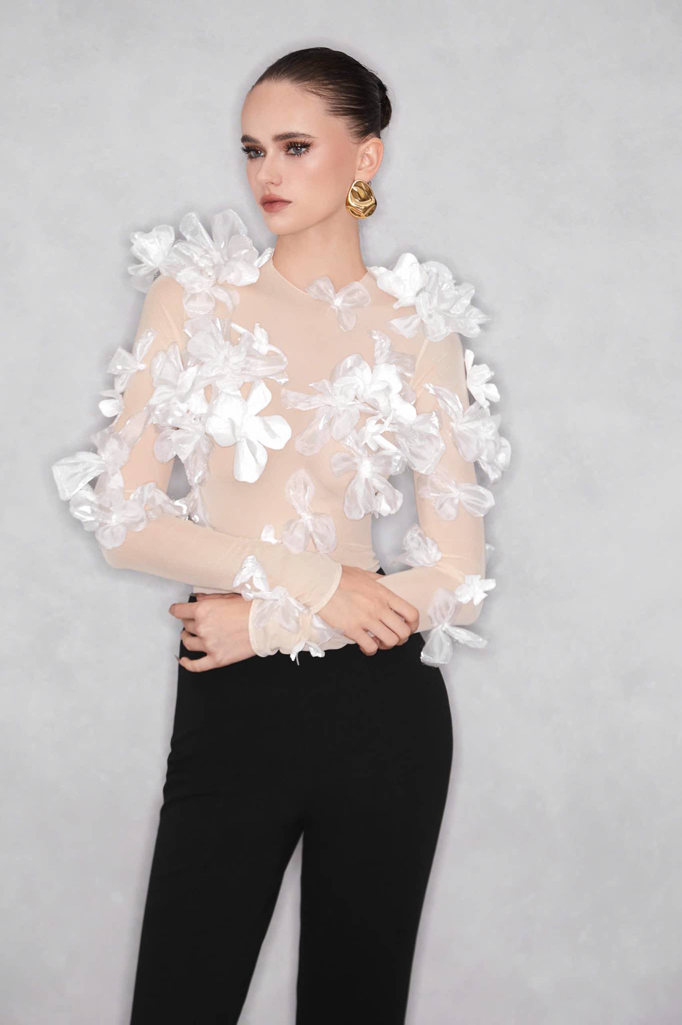 MAEL FEMME White Vee Top & Black Veya Pants
