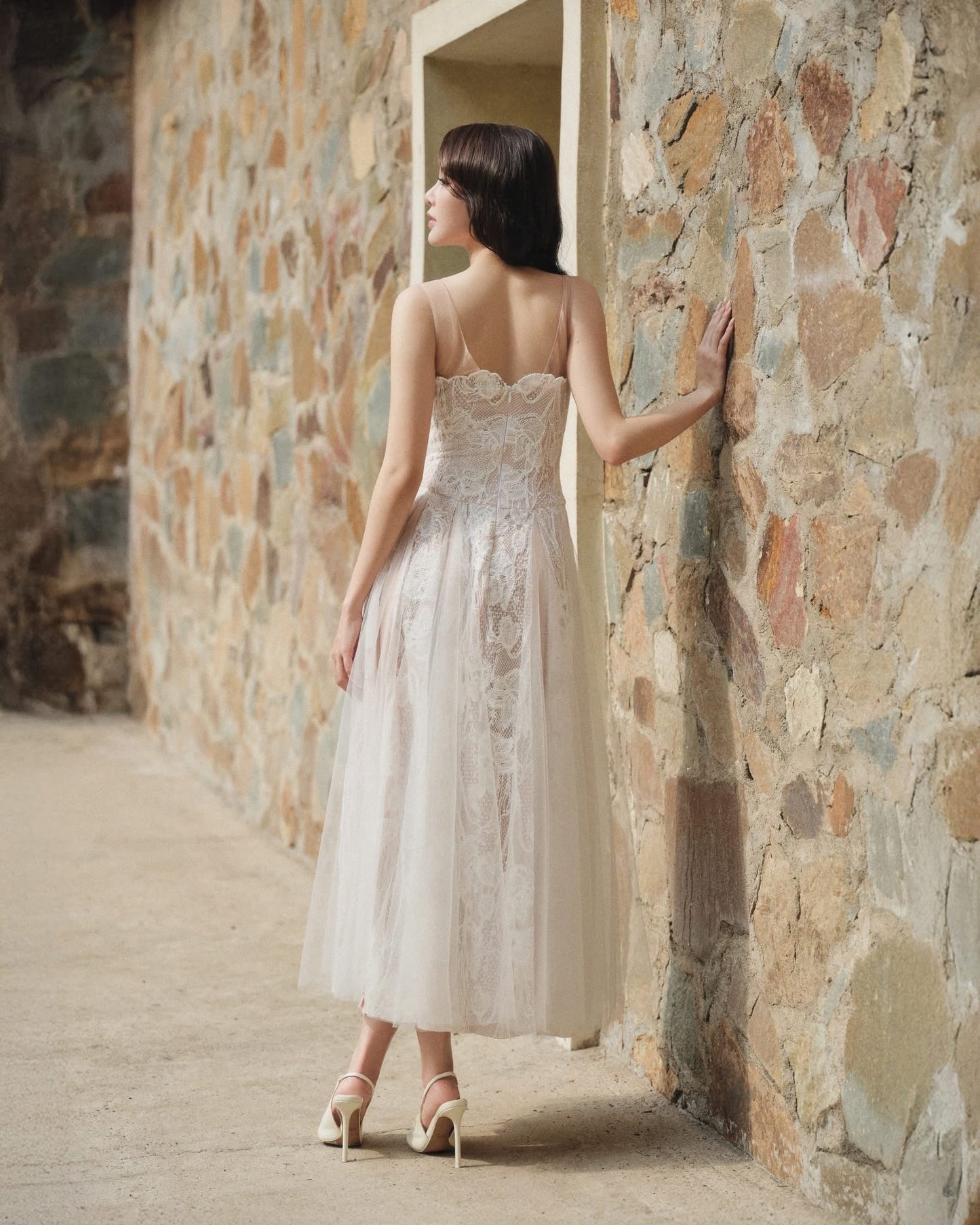 LOVELYN White Vacation Elegant Grace Midi Dress