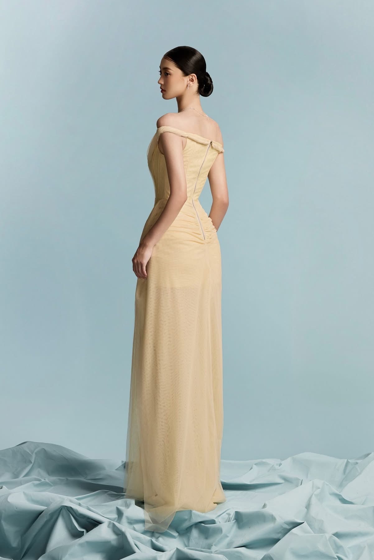 BYDI Elegant Minimalist Yellow Maxi Dress