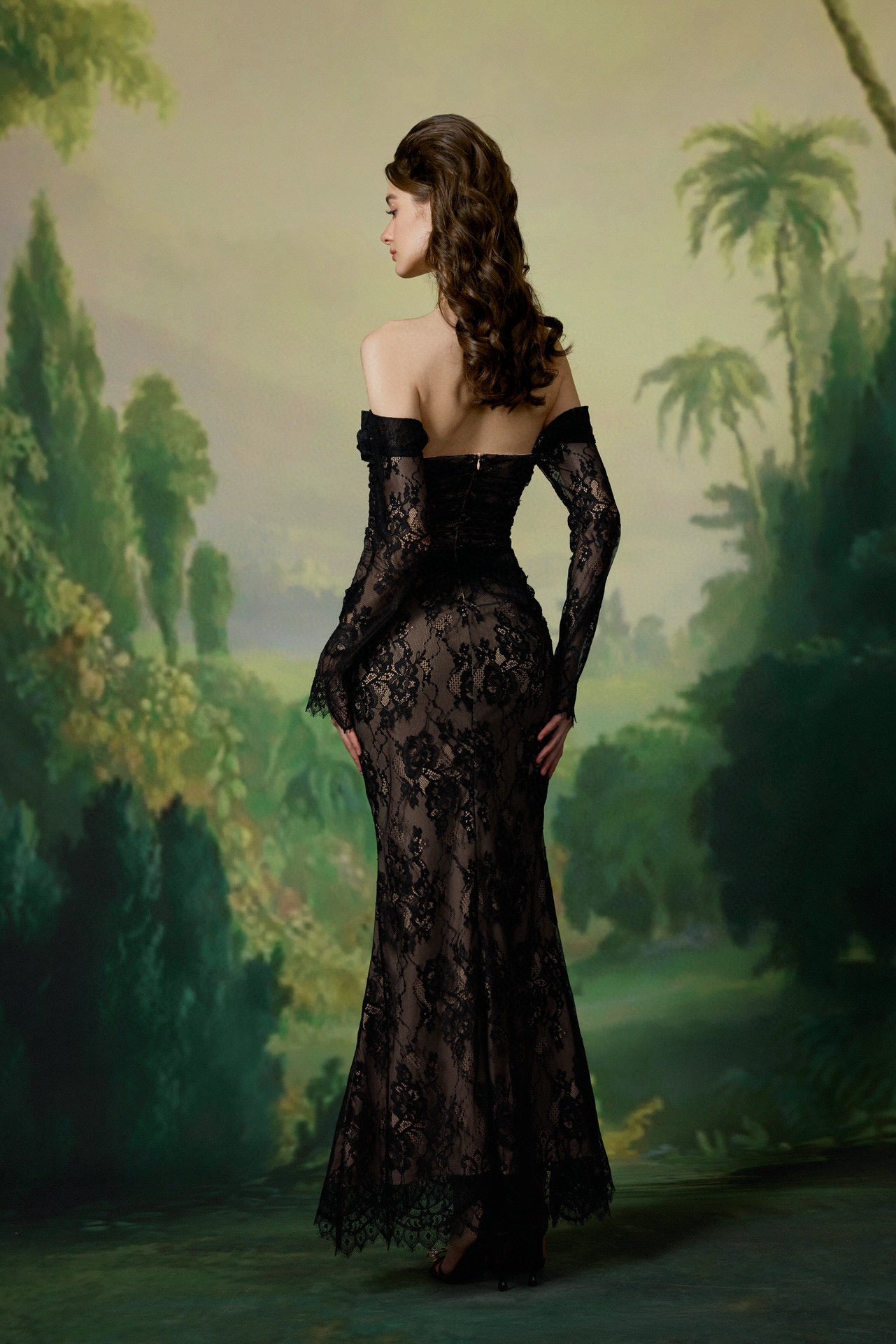 SHEERLUCK Black| White Lace fishtail skirt with fishbone maxi dress
