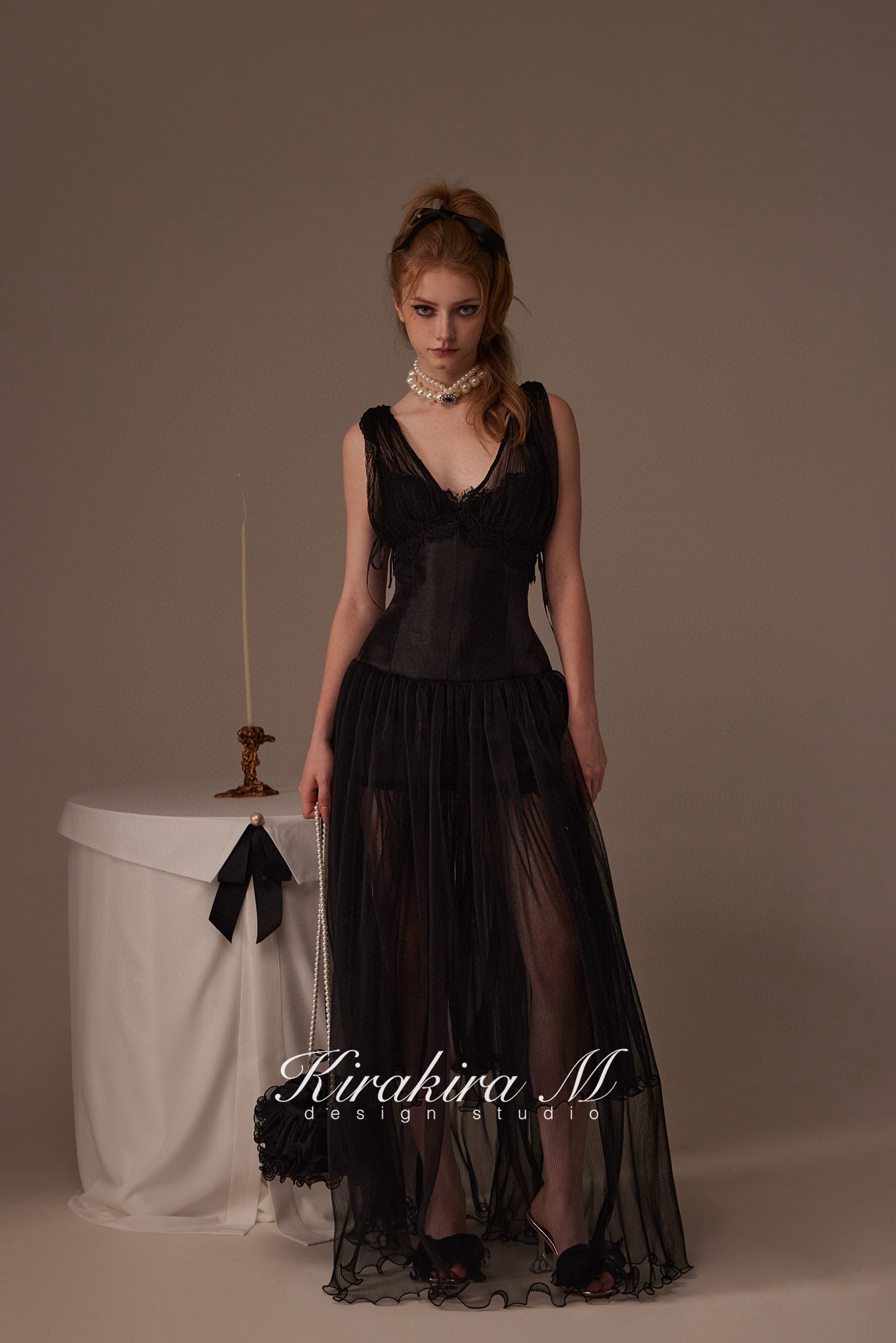Kirakira M Black V- neck Maxi Dress