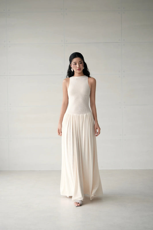 DELICIAE White Minimalist Maxi Dress