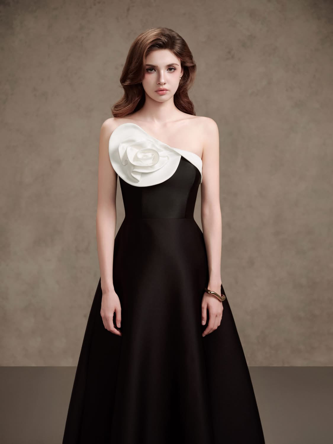 DELICATE Black Lily Maxi dress
