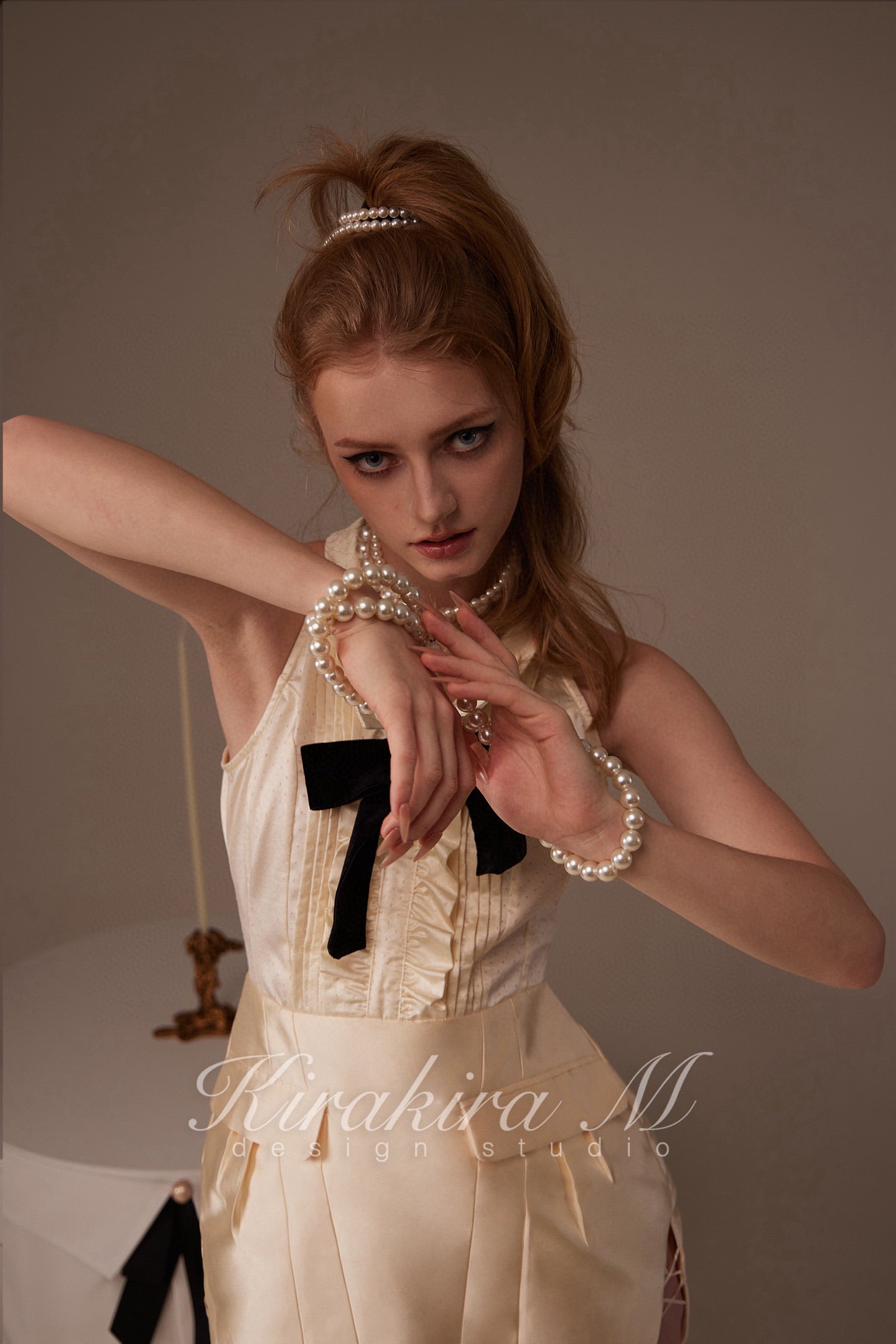 Kirakira M Cream V-neck Bow Mini Dress