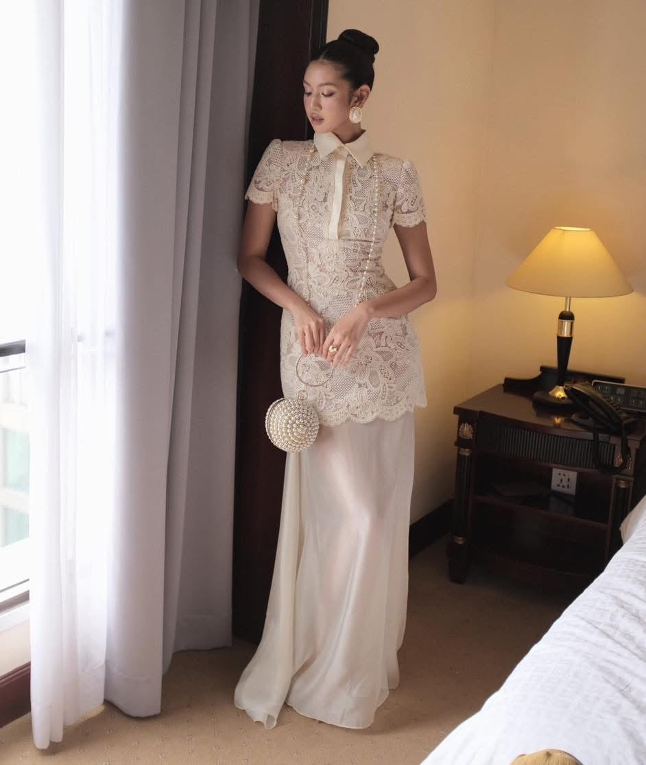 OIA STUDIOS White Sweet Elegant Vacation Lacey Maxi Dress