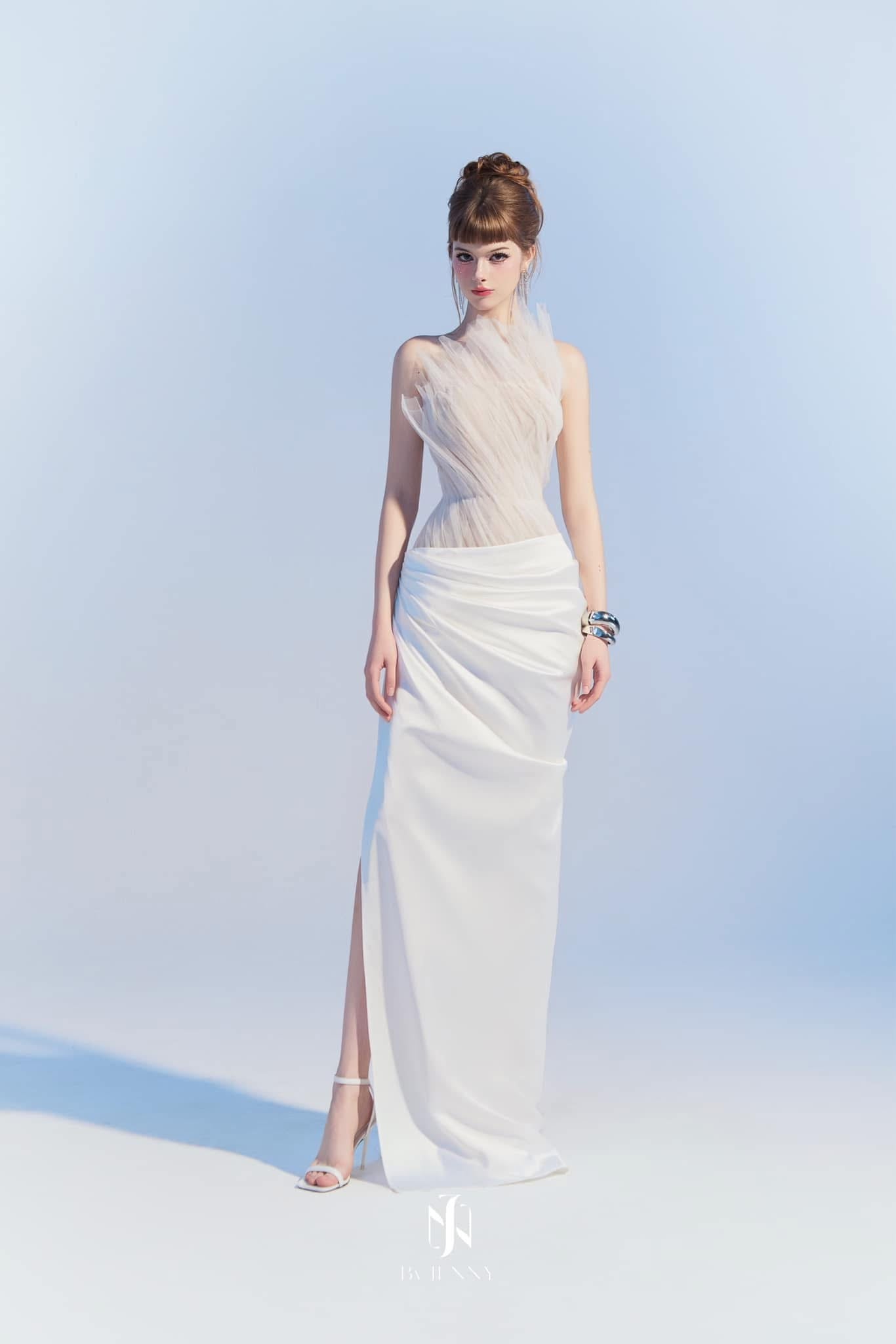 BY JENNY Veres White Top& Skirt Set