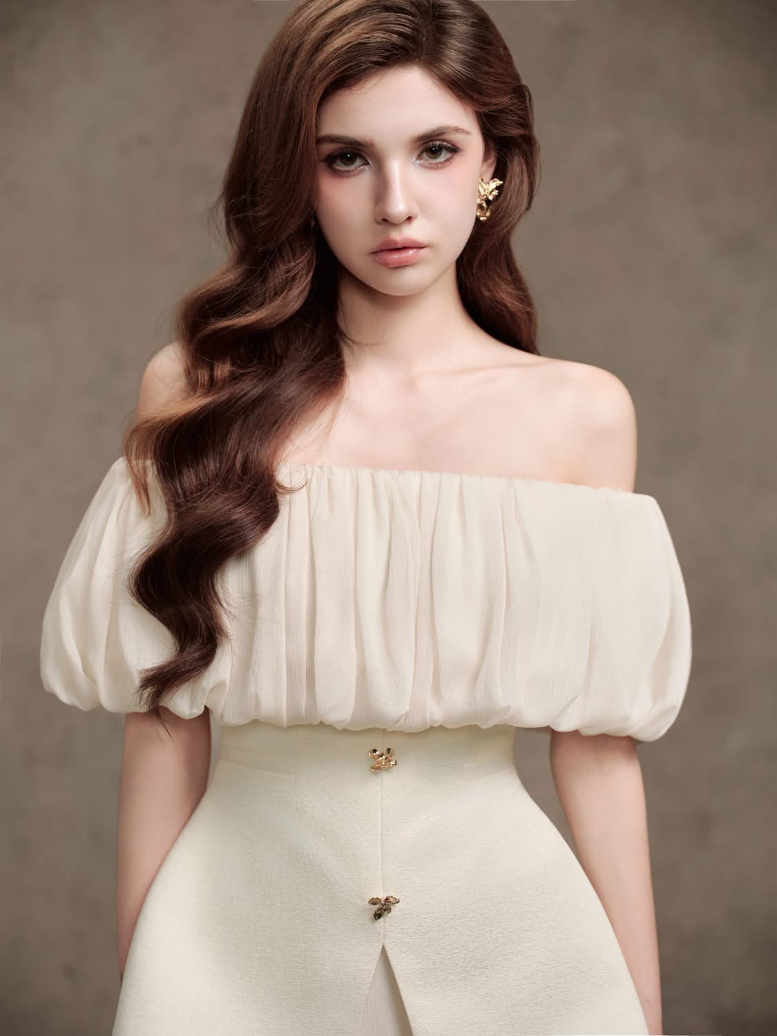 DELICATE White Top and skirt Set