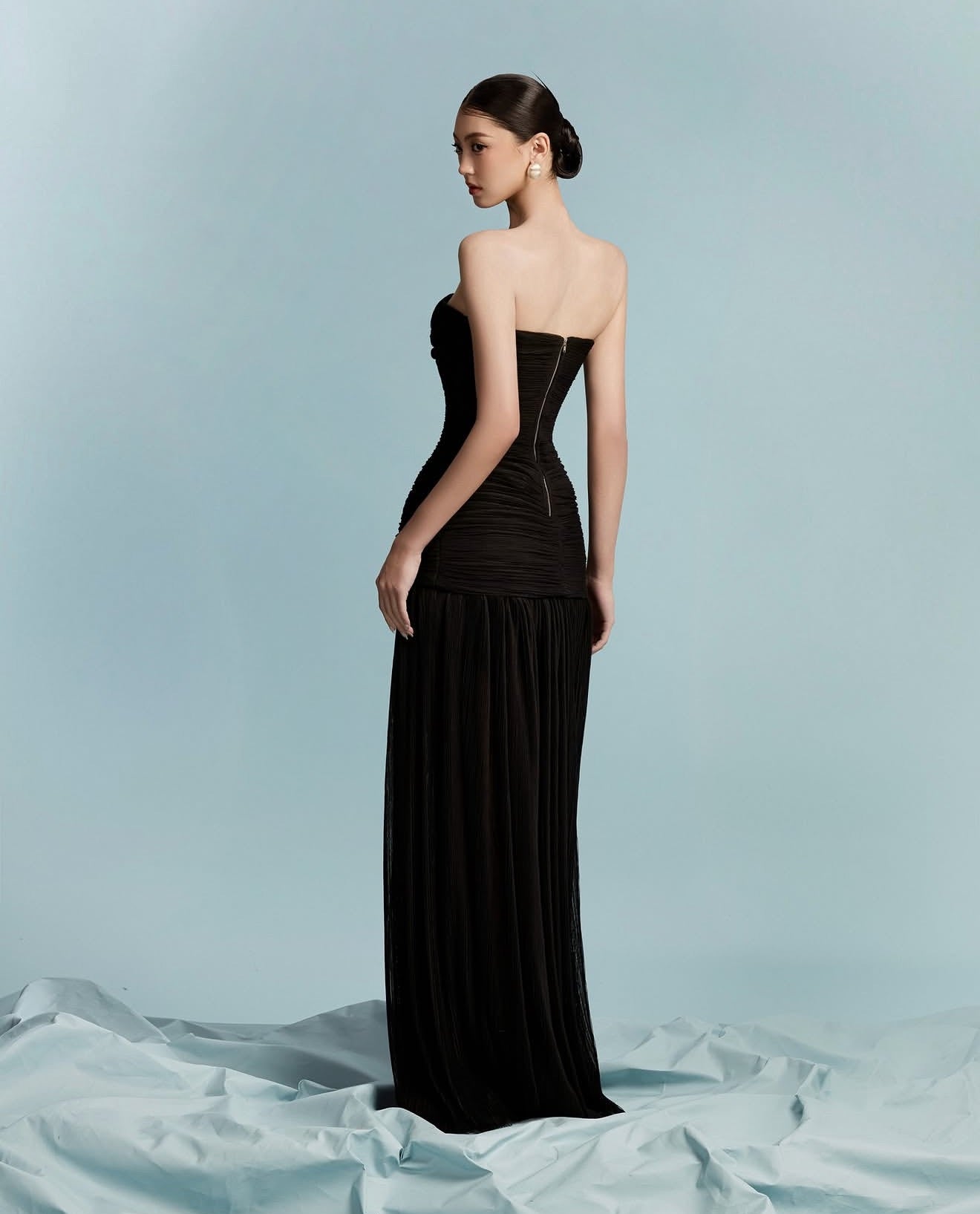 BYDI Elegant Minimalist Black Soma Maxi Dress