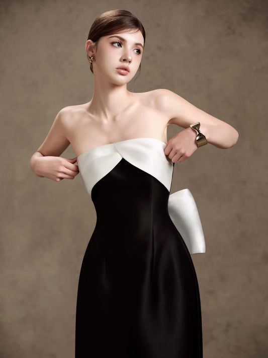 DELICATE Black midi dress