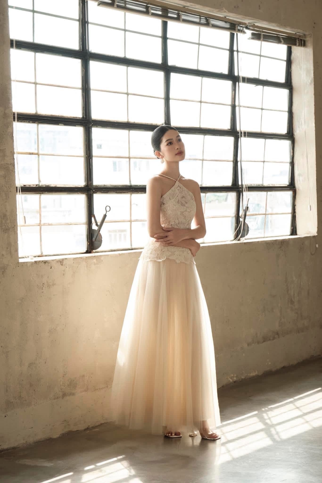 DELICIAE White Nancy Lace Top & Skirt