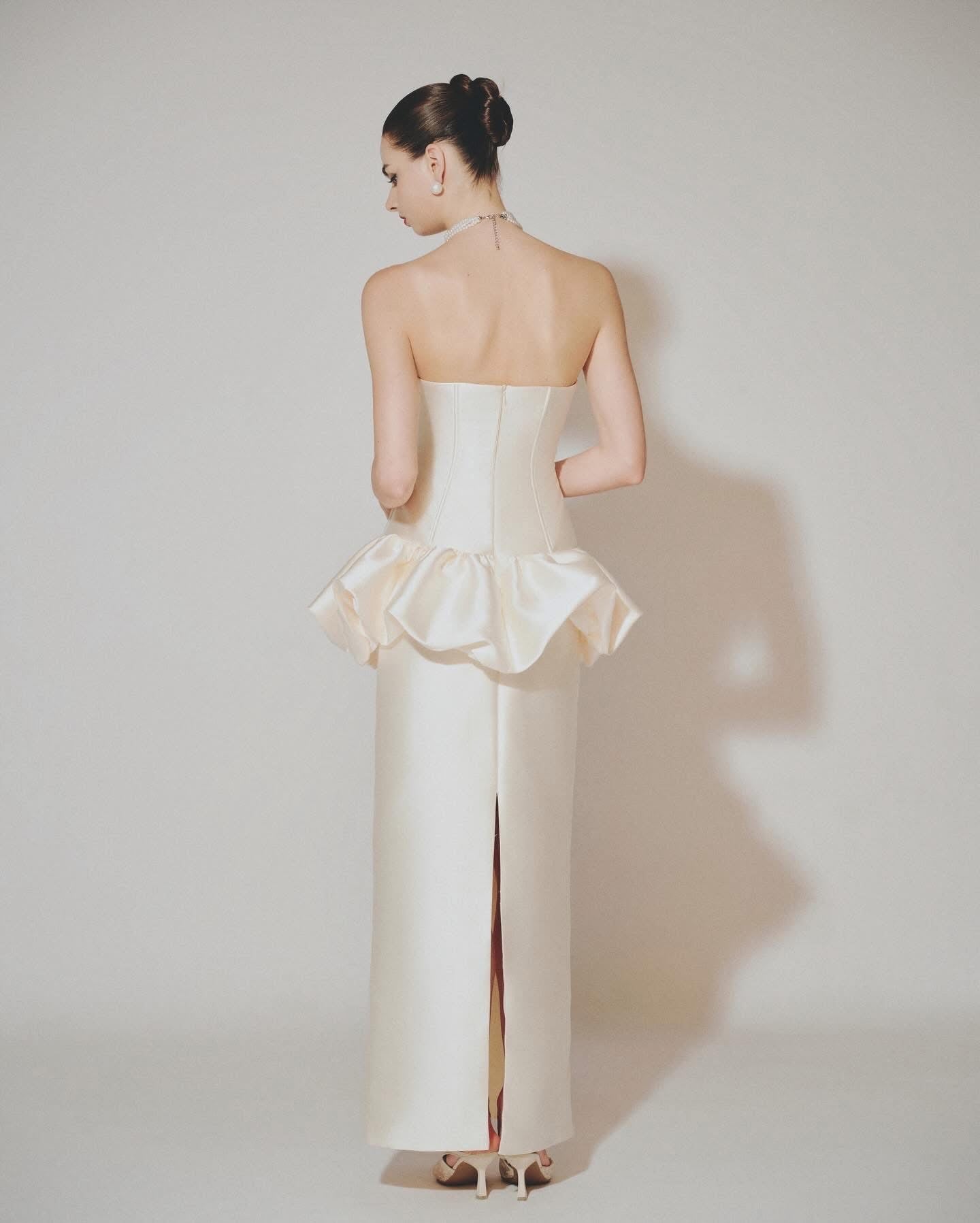 DELICIAE Cream Vacation Elegant Solea Top & Skirt Set