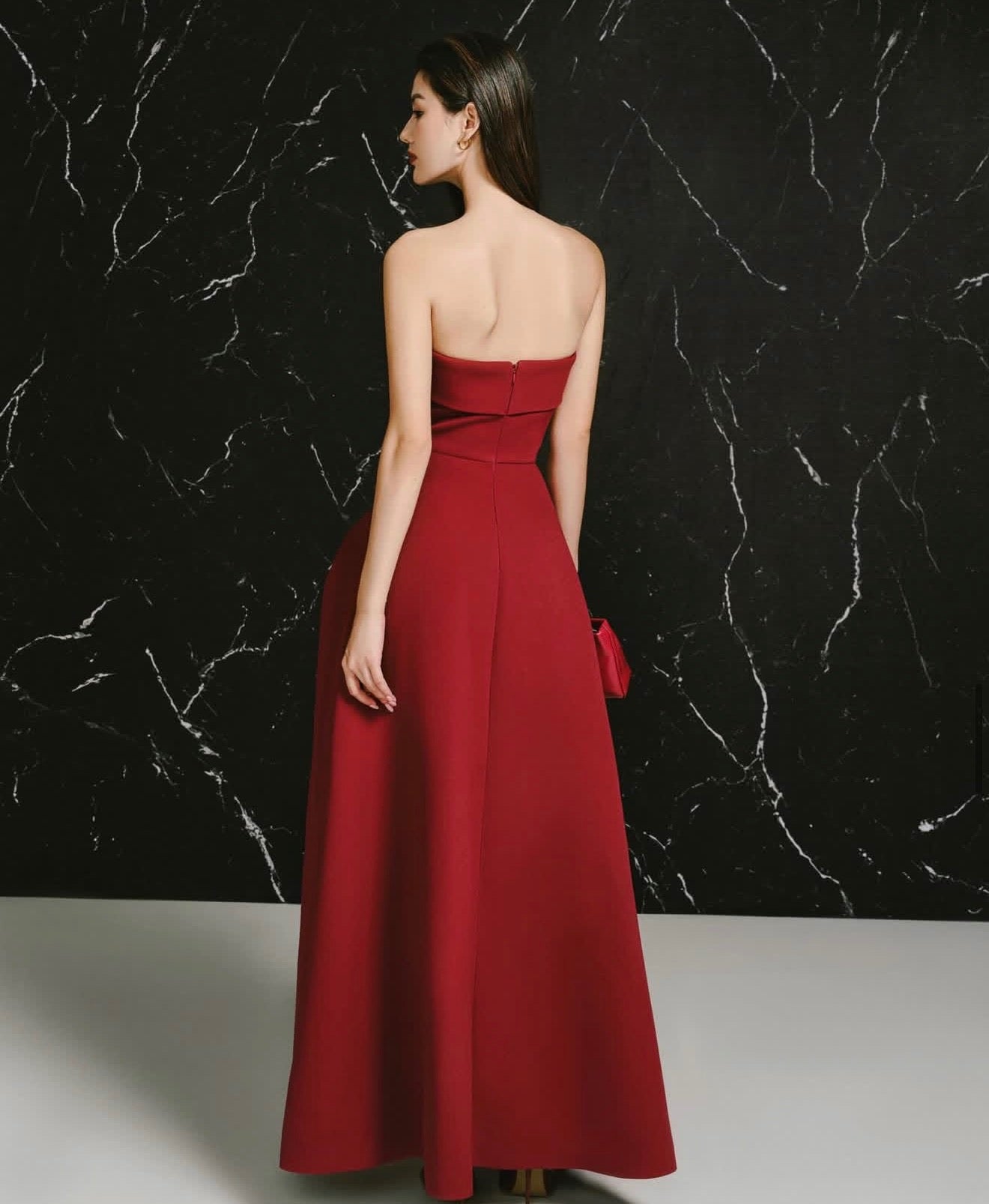 LANE JT Elegant Minimalist Red Elyra Midi Dress