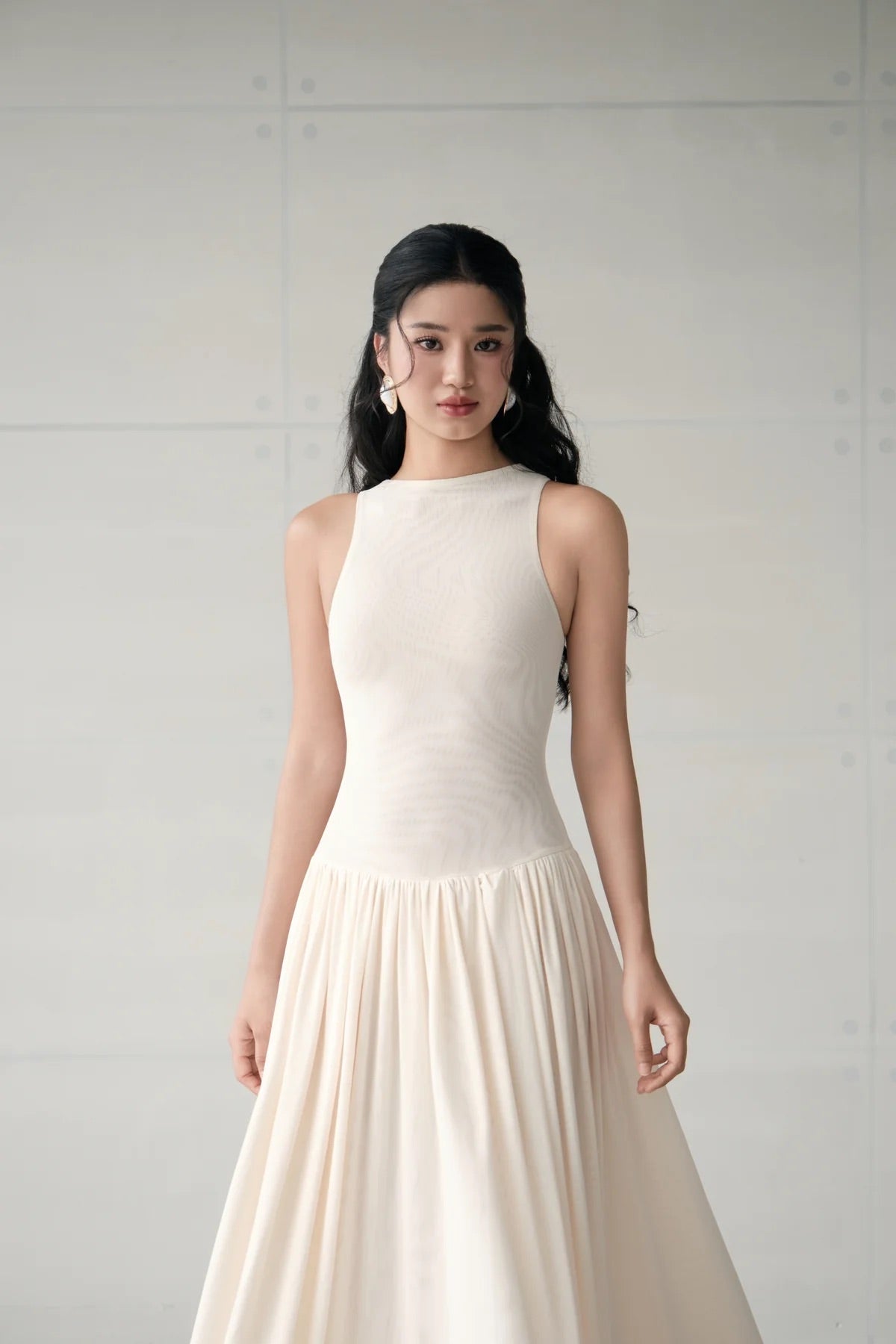 DELICIAE White Minimalist Maxi Dress