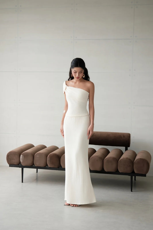 DELICIAE White Minimalist Gigi Set Top & Skirt