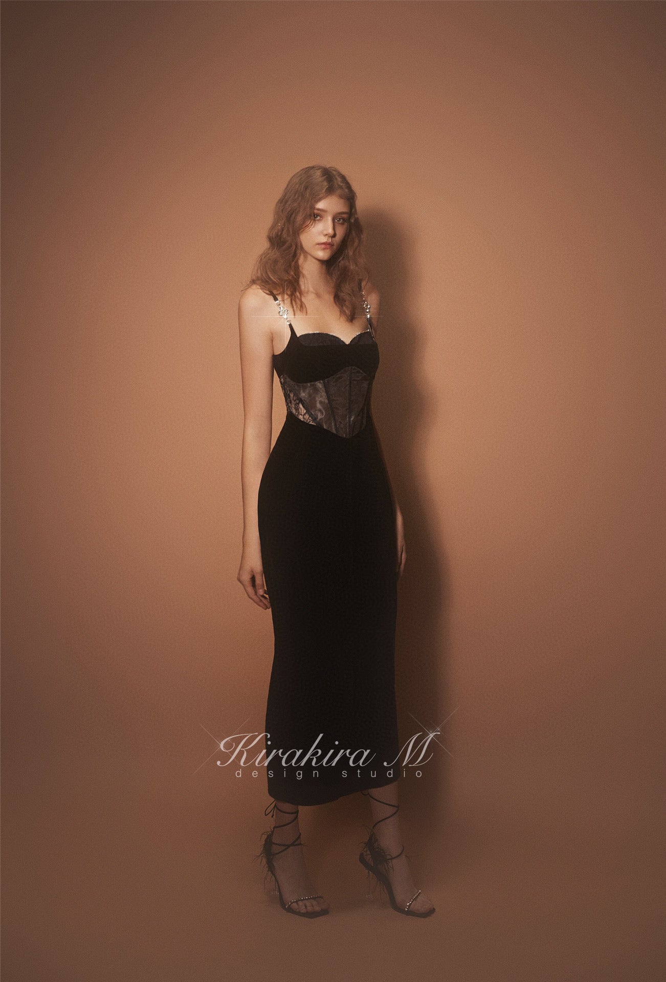 KIRAKIRA M black velvet patchwork lace midi dress