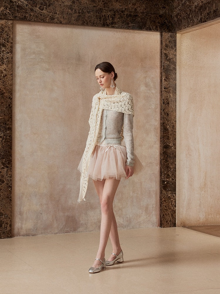 Fa sogno Grey Jacket & Pink Mini Skirt & White Scarf