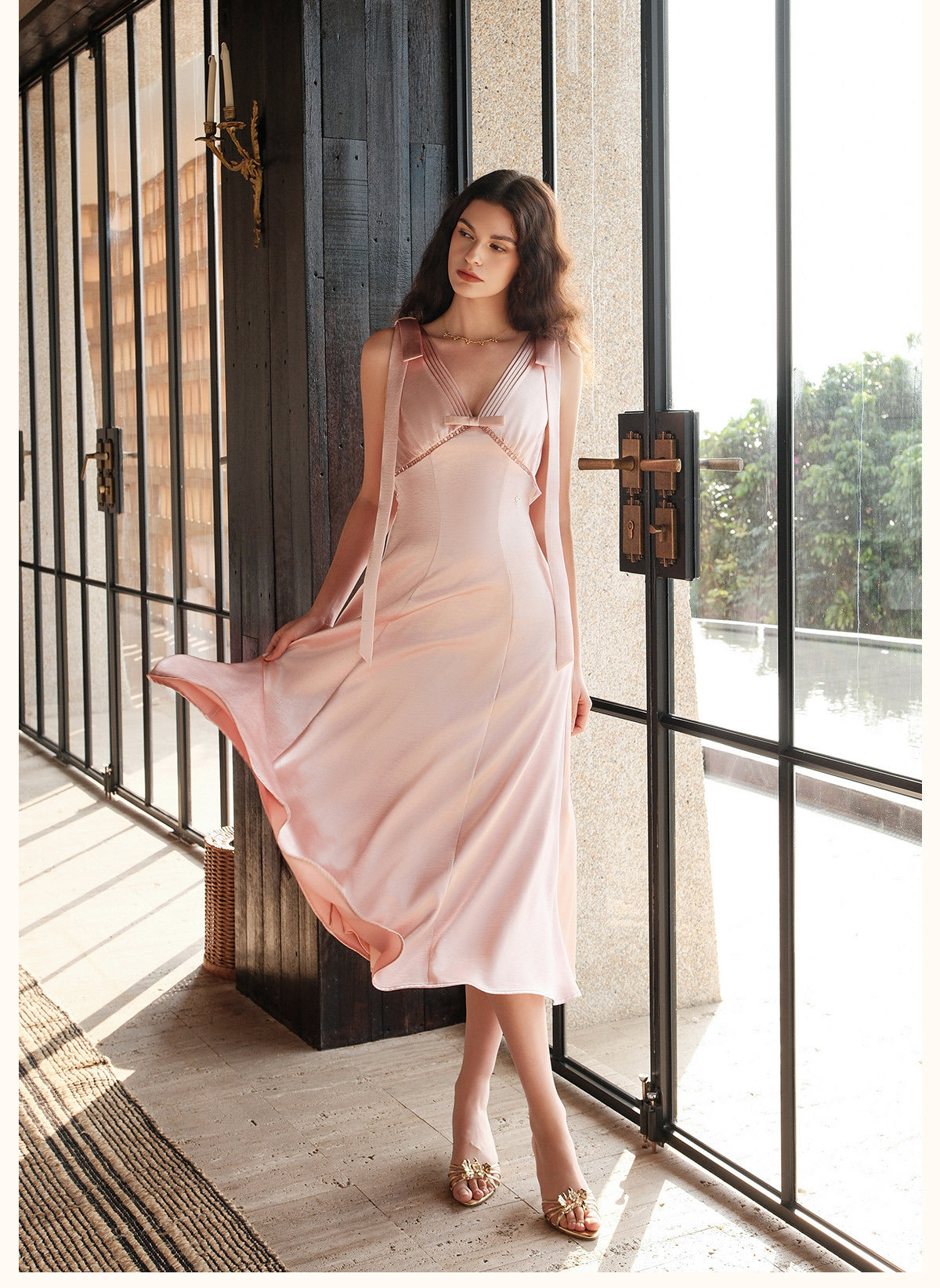 SHEERLUCK Blue Peggy V-neck Stain Vacation Midi Dress