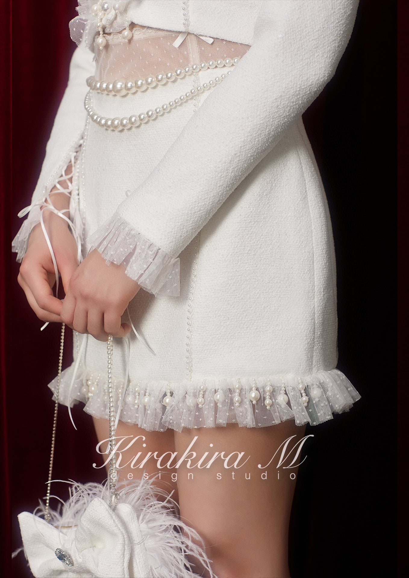 Kirakira M White Tweed Tied Pearl Lace V-Neck Jacket High Waisted Fishbone Skirt、Top and Coat