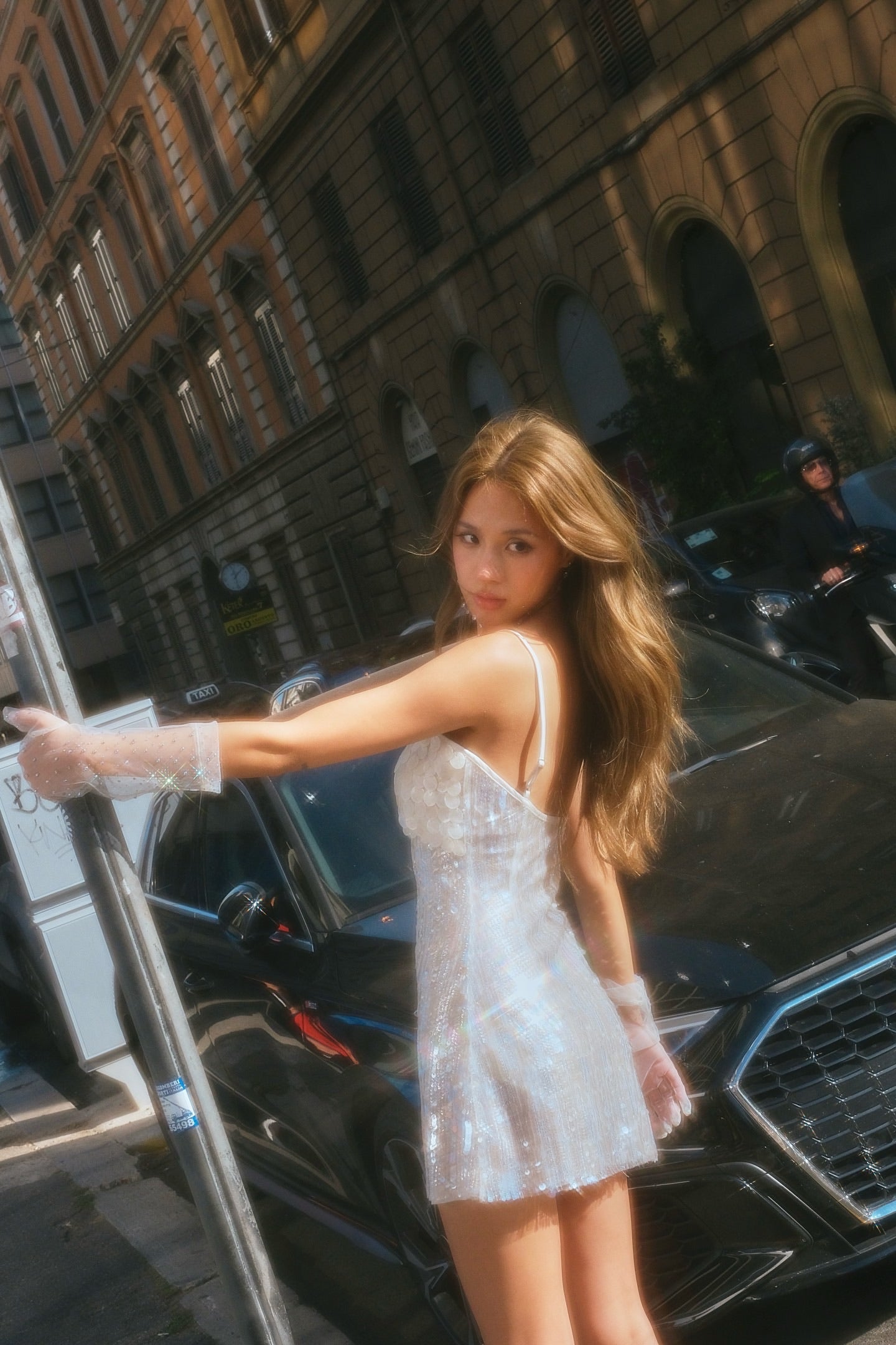 MINPURA White Roma Pearl Patchwork Sequined Strapless Mini Dress