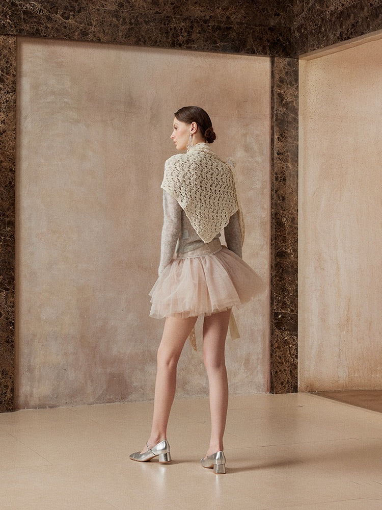 Fa sogno Grey Jacket & Pink Mini Skirt & White Scarf