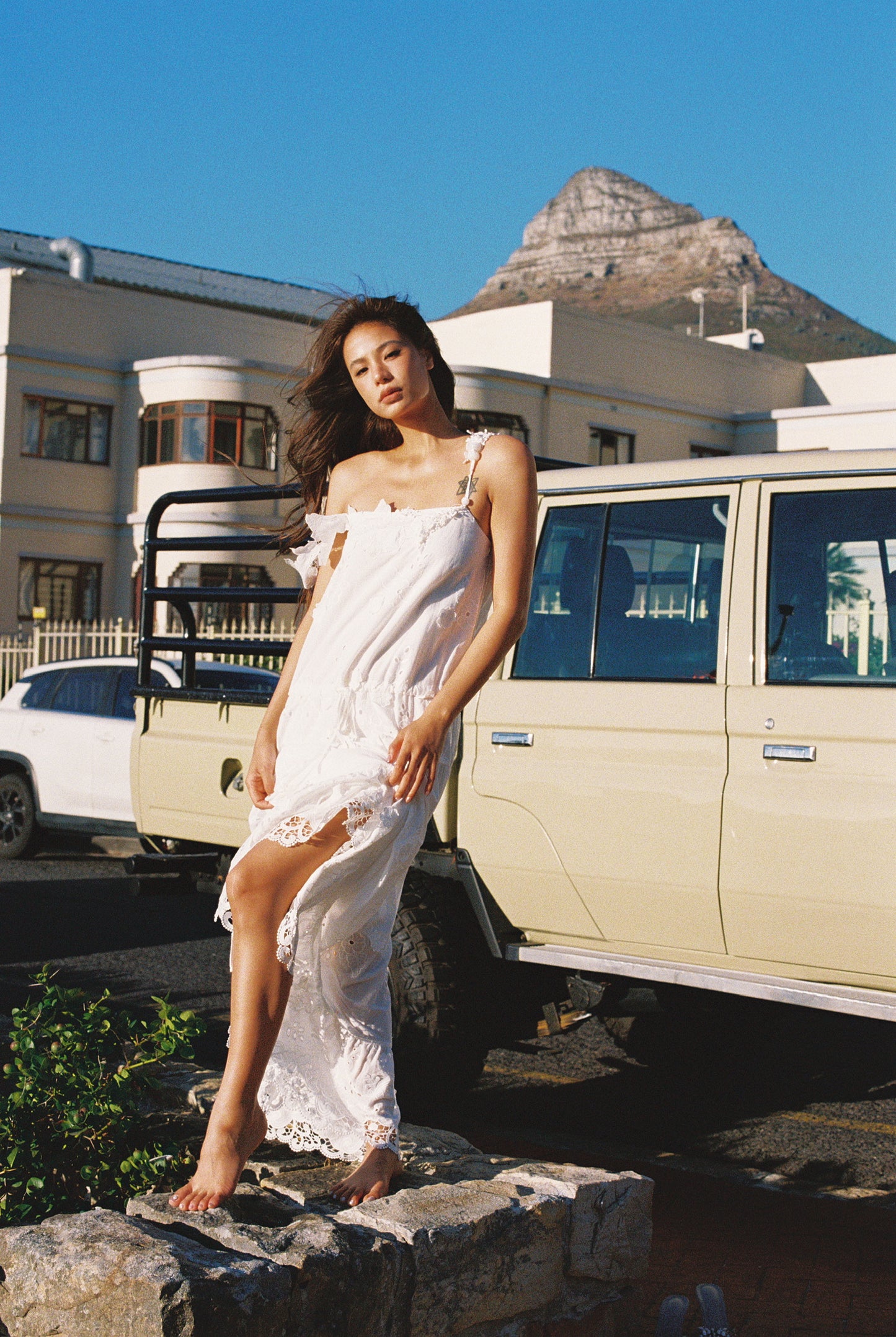 MIN PURA White Vacation Sweet Lerato Maxi Dress