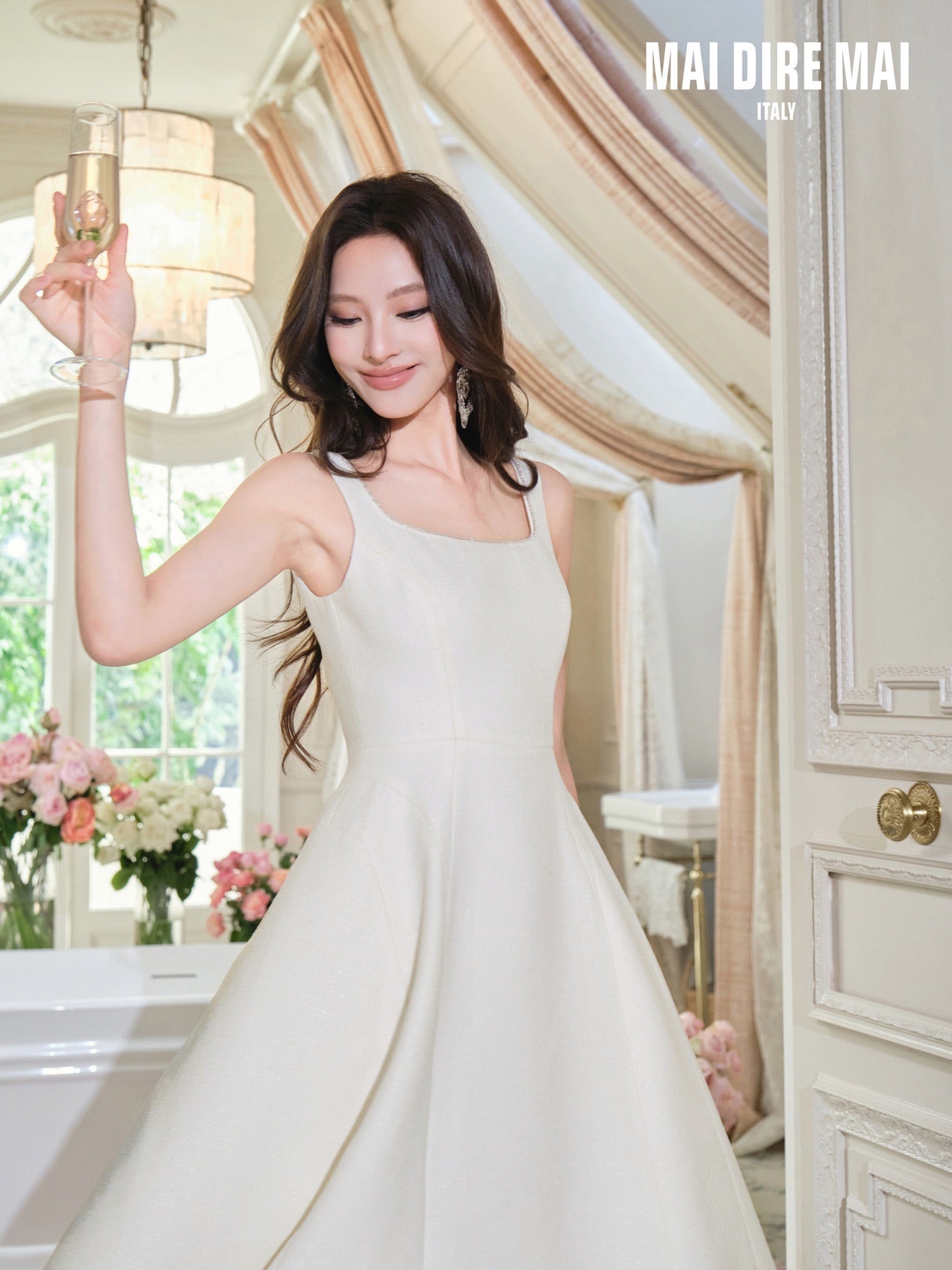 MAI DIRE MAI White Classic Maxi Dress