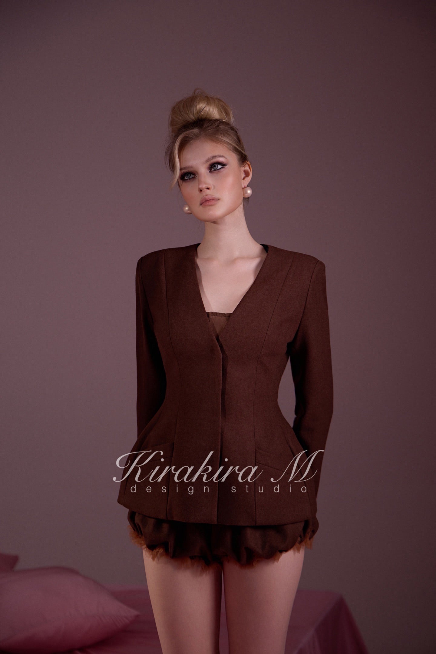 KIRAKIRA M Brown Wool V-Neck Fitted Jacket & Top & Skirt