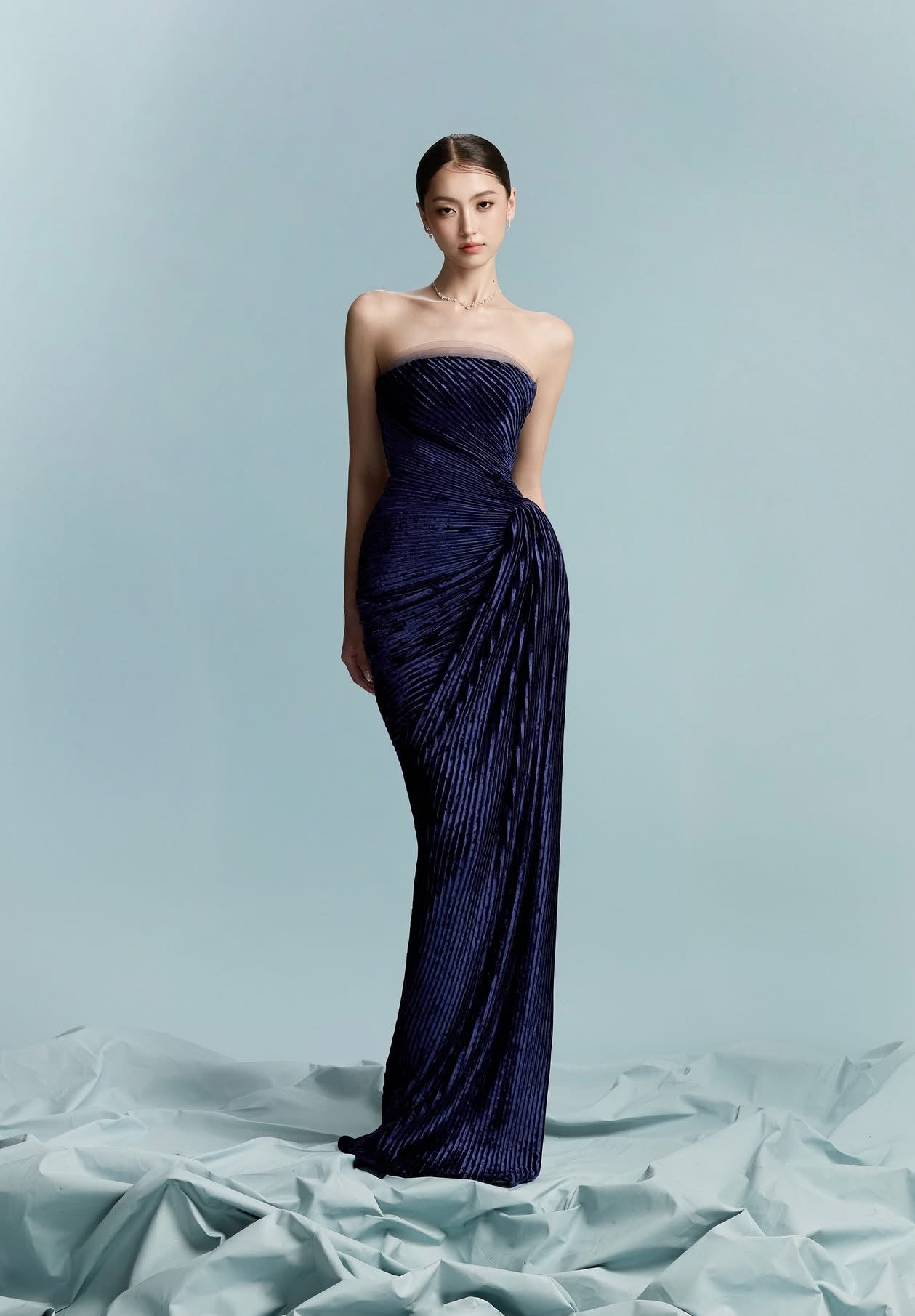 BYDI Elegant Minimalist Blue Manos Maxi Dress