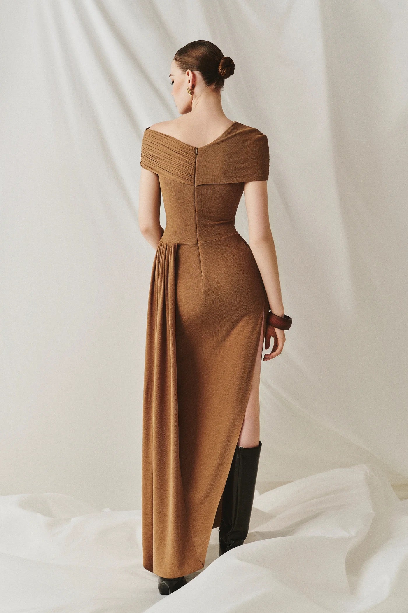 CICI Brown Elegant Vacation Esmeralda Off-shoulder Slit Maxi Dress