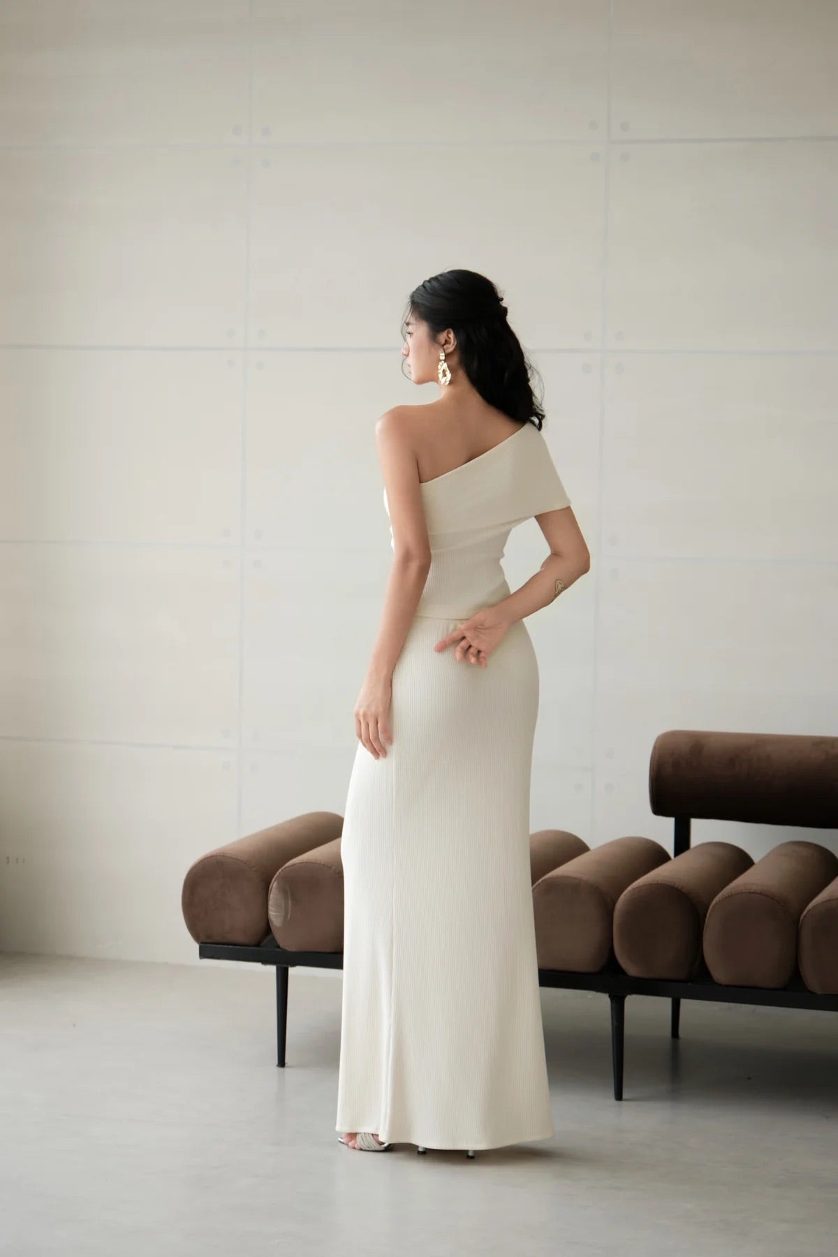 DELICIAE White Minimalist Gigi Set Top & Skirt