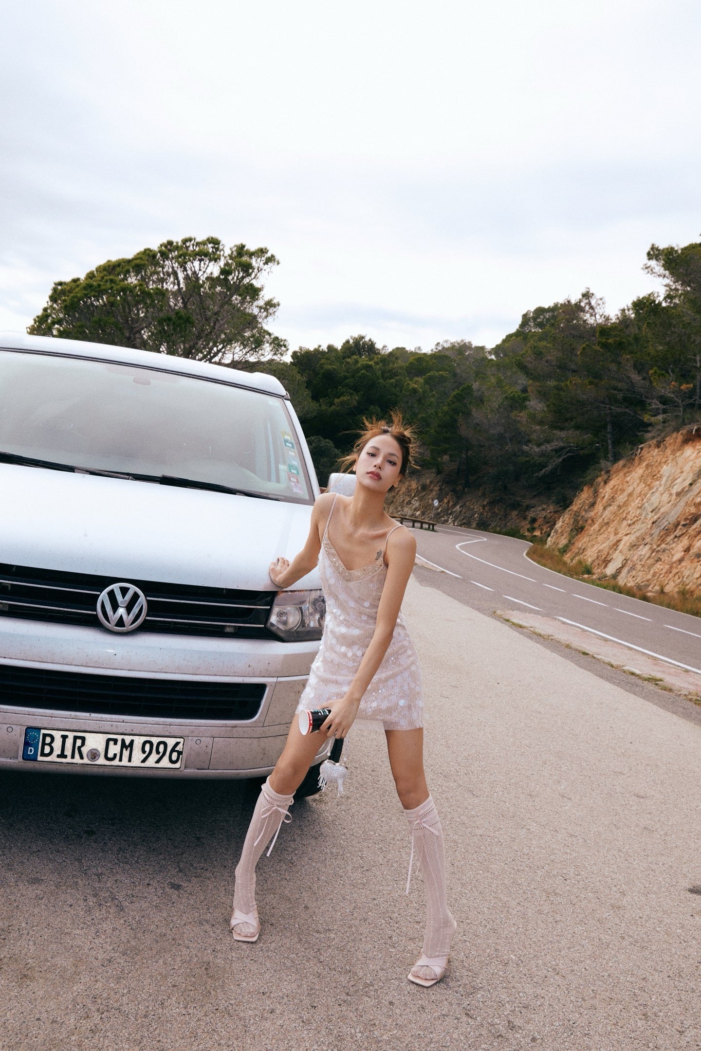 MINPURA Sliver V-neck Sequins Mini Dress