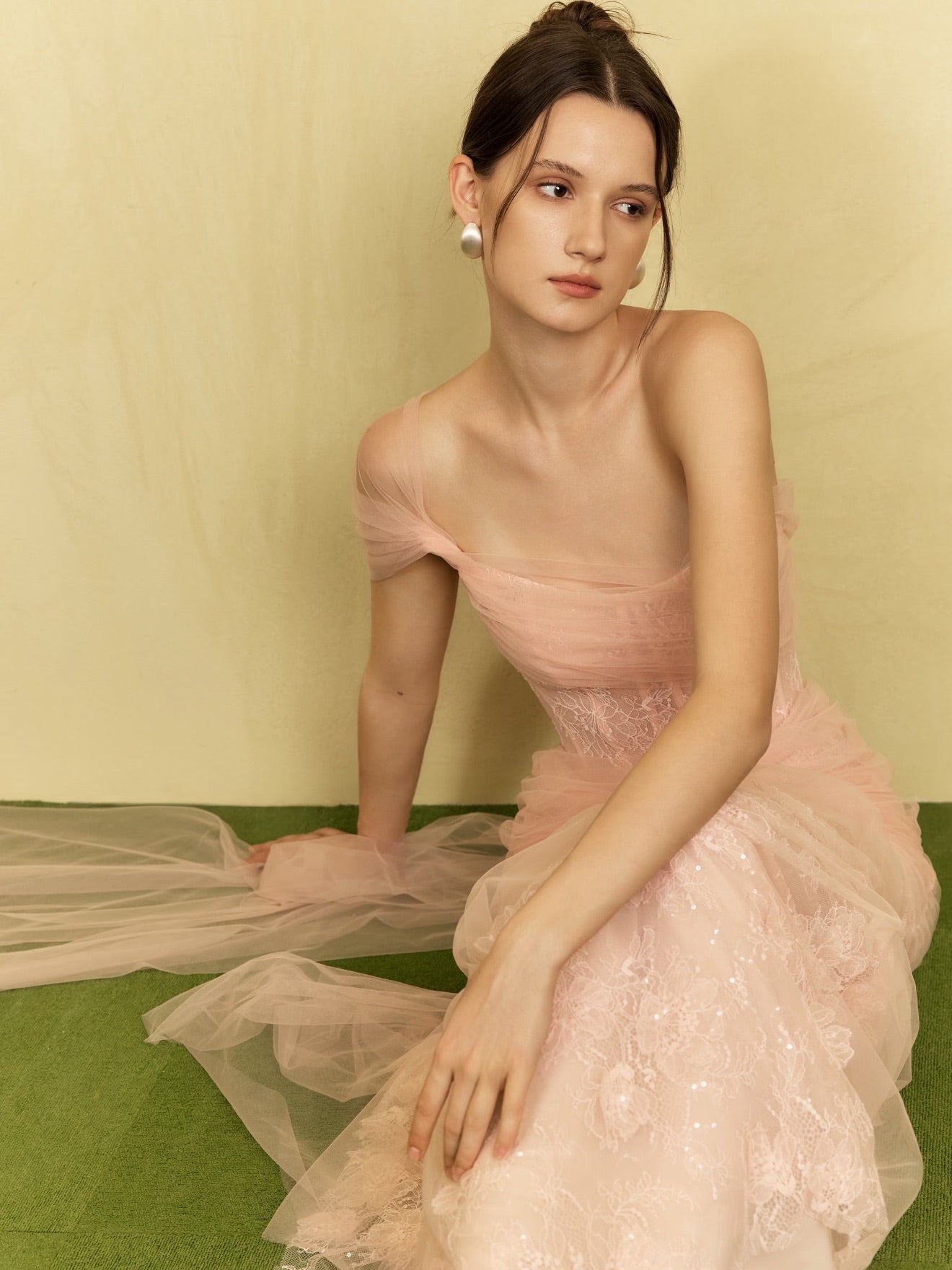 AMUSEE MOI WEEKEND Elegant Formal Pink Dawn Rose Maxi Dress
