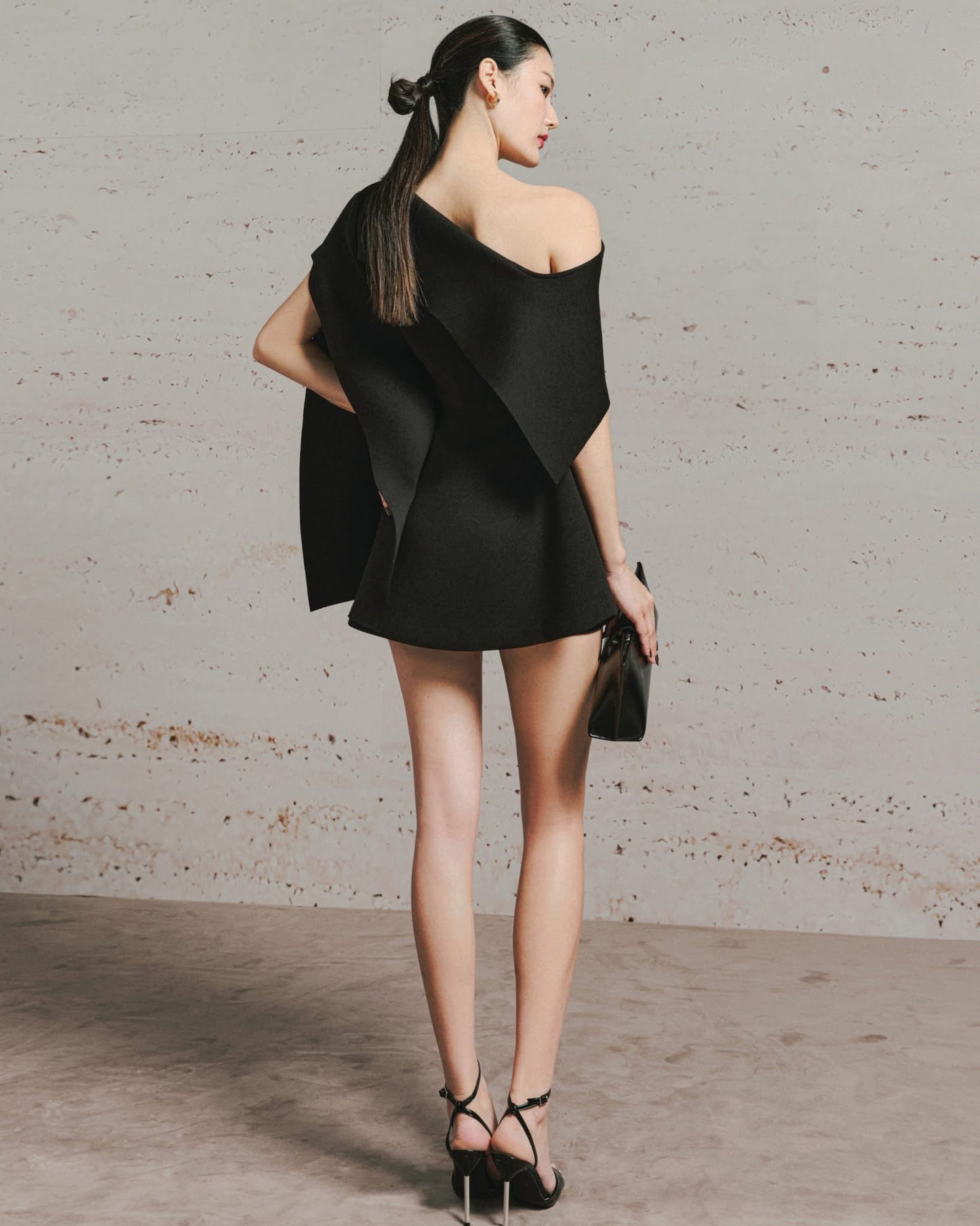 LANE JT Elegant Minimalist Black Dulcie Asymmetric Sleeves Mini Dress