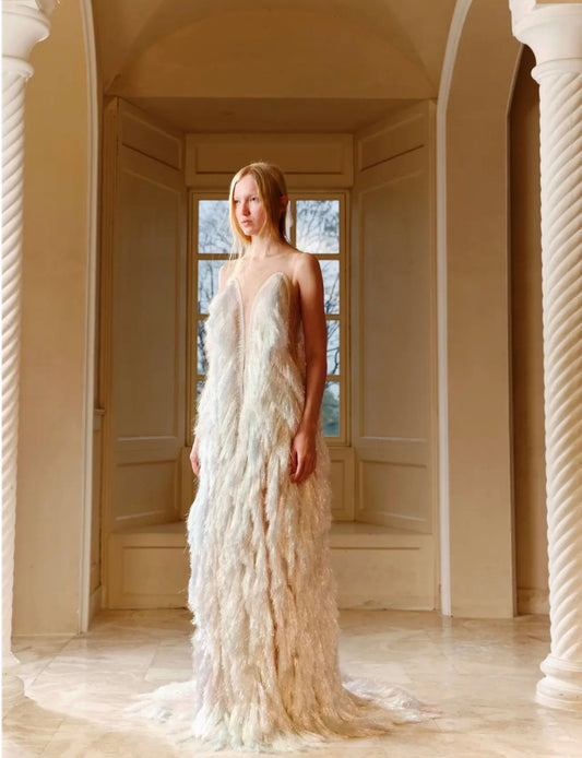 XIANGQIAOSHENG White Feathers Silk Flower Maxi Dress