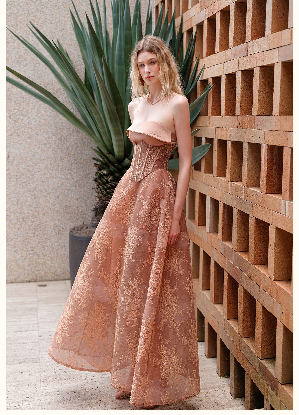 Sheerluck Elegant Vacation Brown Serenata French-collar Strapless Mini Dress & Tulle Maxi Dress