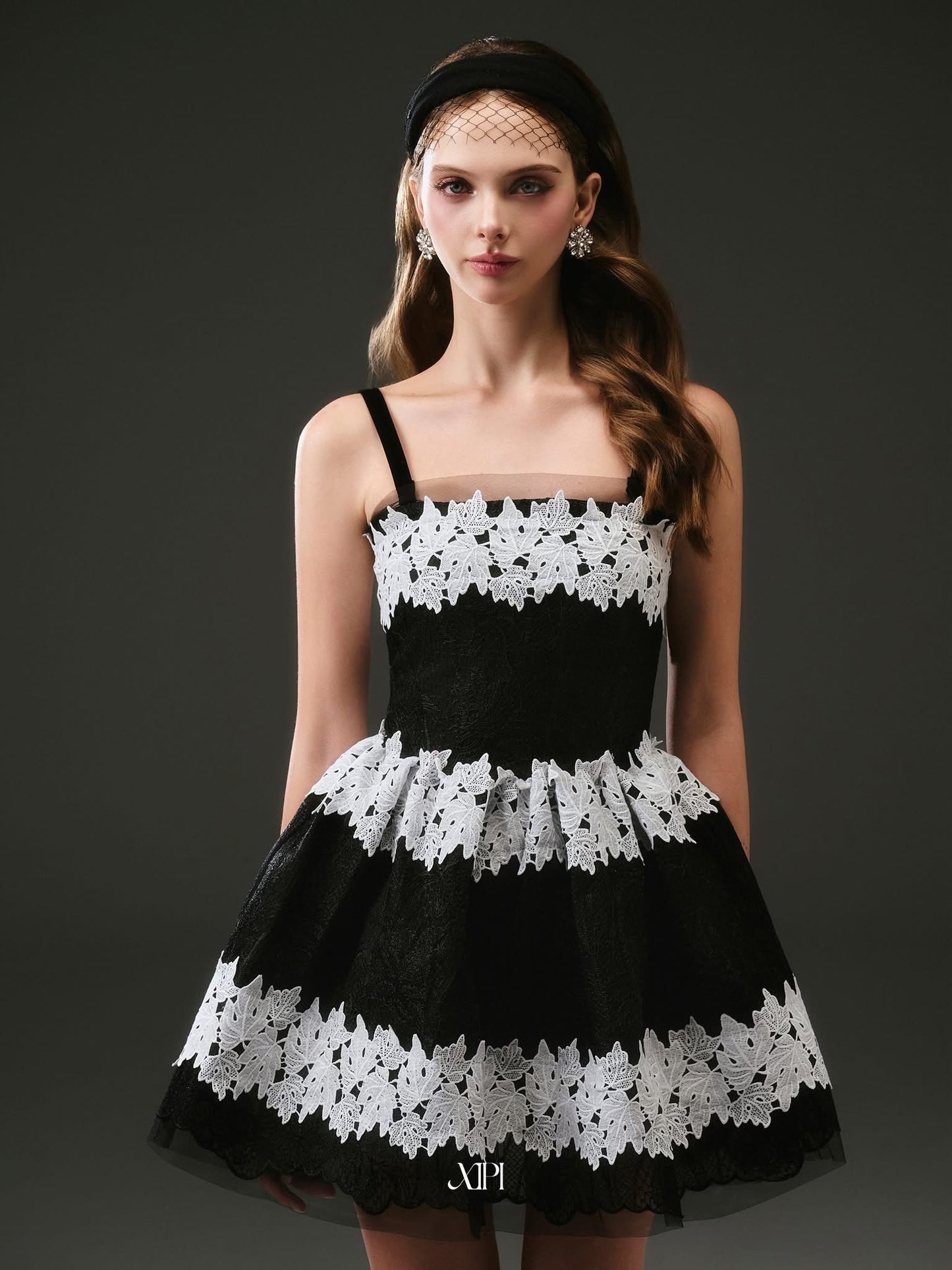 XIPI Black Elegant Lueur Mini Dresss