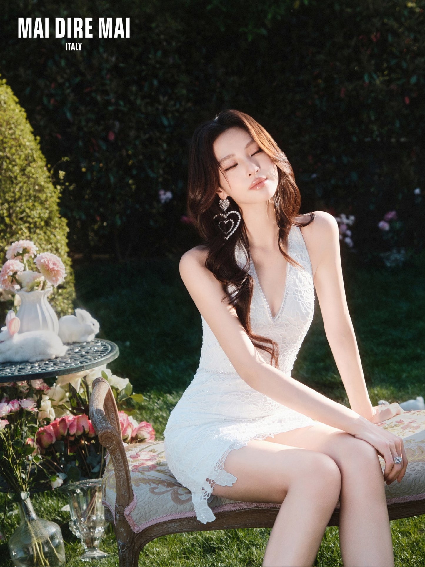 MAI DIRE MAI White Vacation V-neck Mini Dress