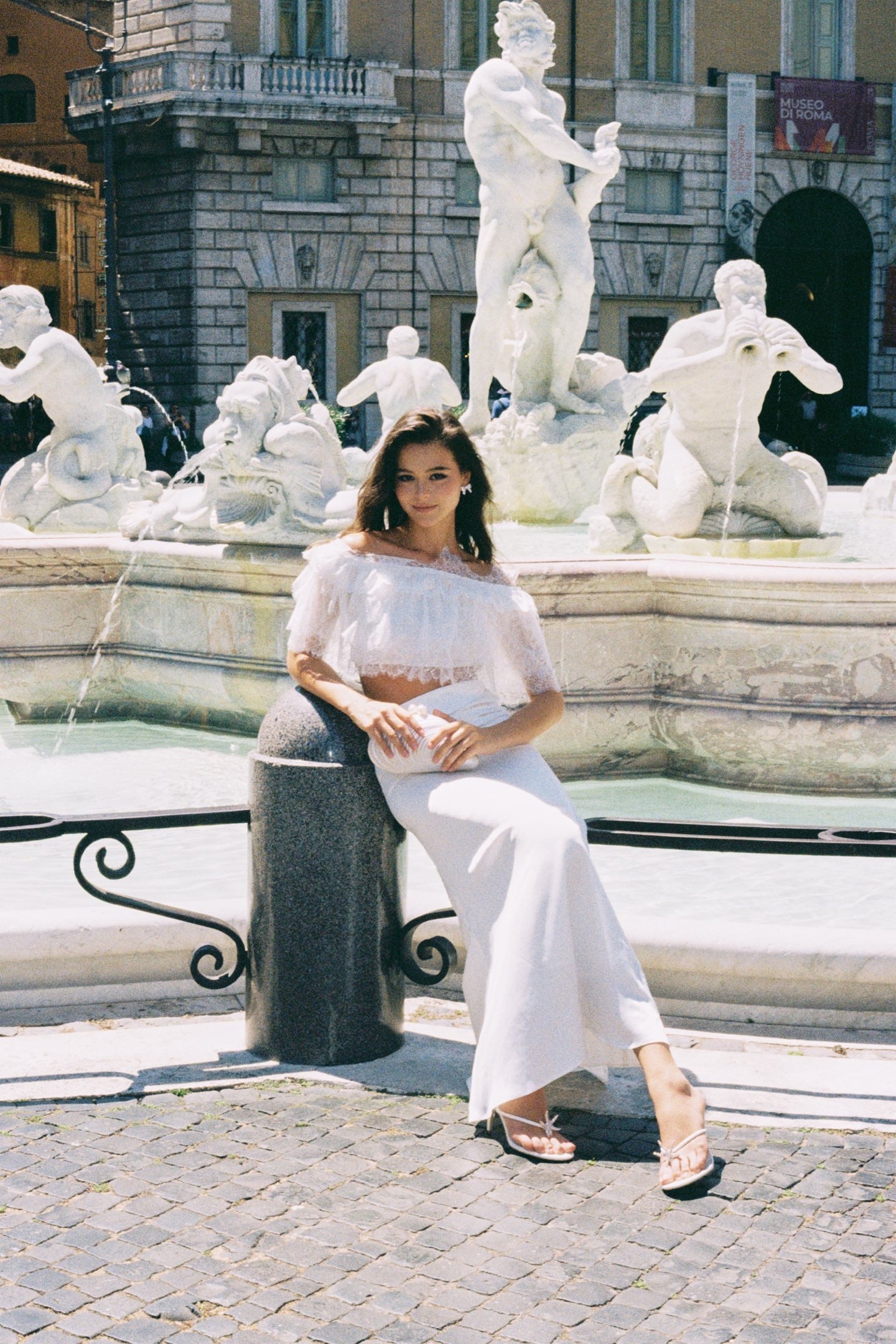 MINPURA White Spitzen-Oberteil Mit Top & Silky Skirt