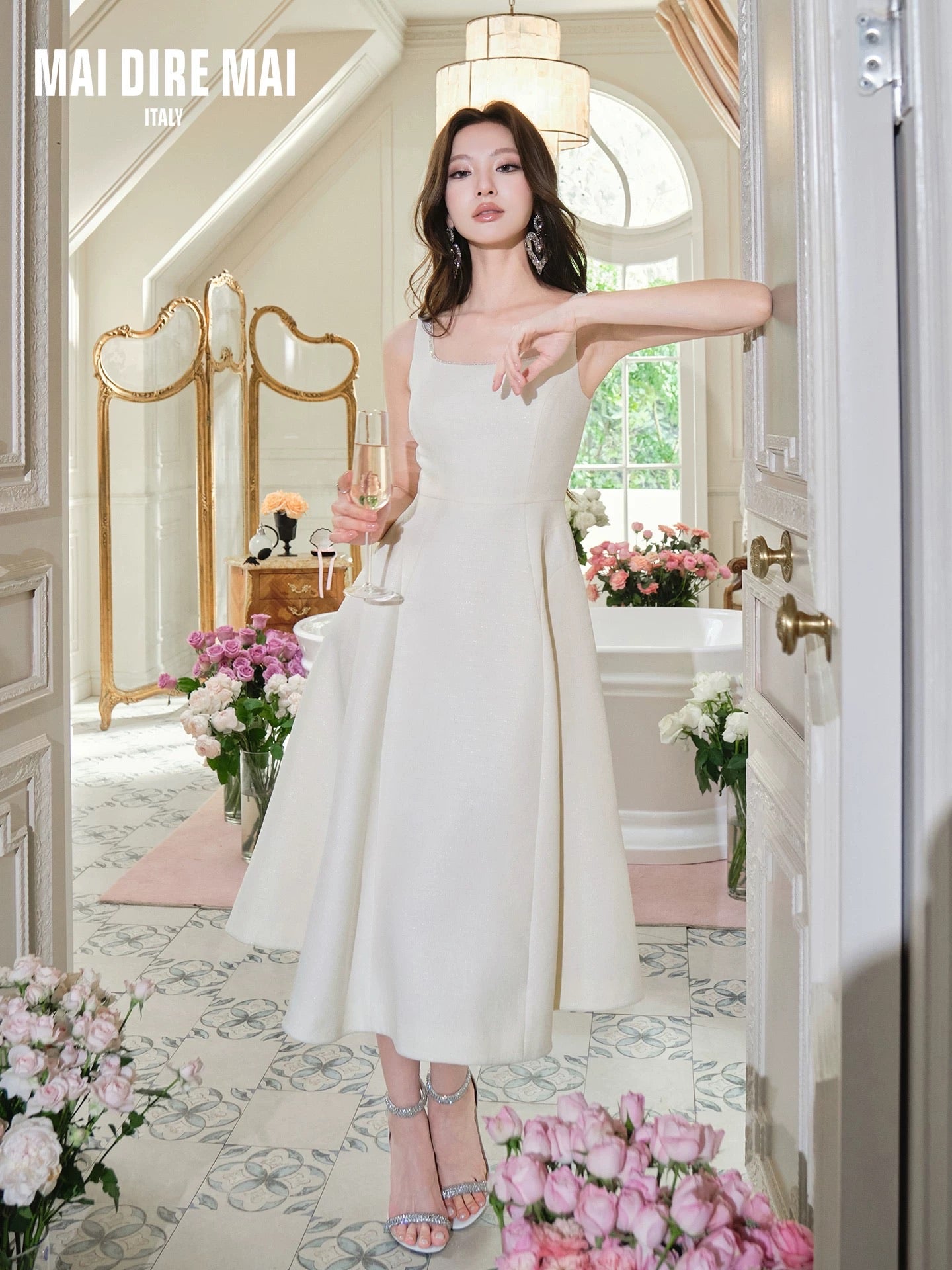 MAI DIRE MAI White Classic Maxi Dress