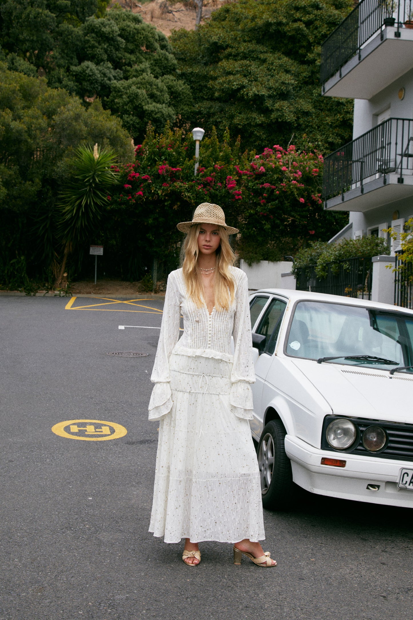 MIN PURA White Vacation Sweet Evening Zuri Maxi Dress