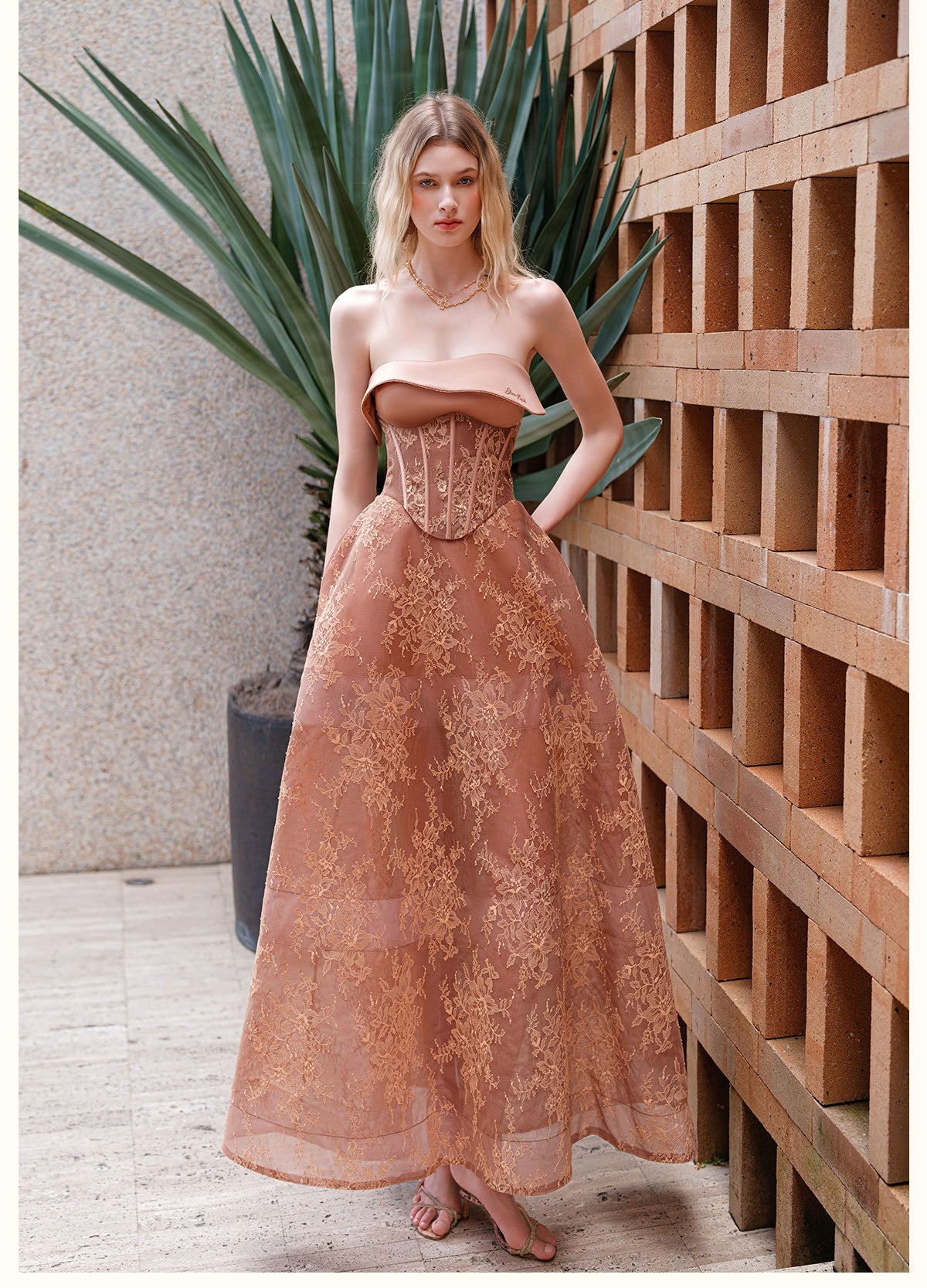 Sheerluck Elegant Vacation Brown Serenata French-collar Strapless Mini Dress & Tulle Maxi Dress