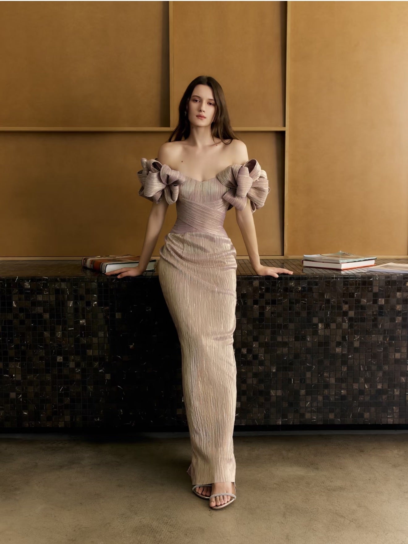 AMUSEE MOI WEEKEND Elegant Formal Pink Gold Floating Island Maxi Dress