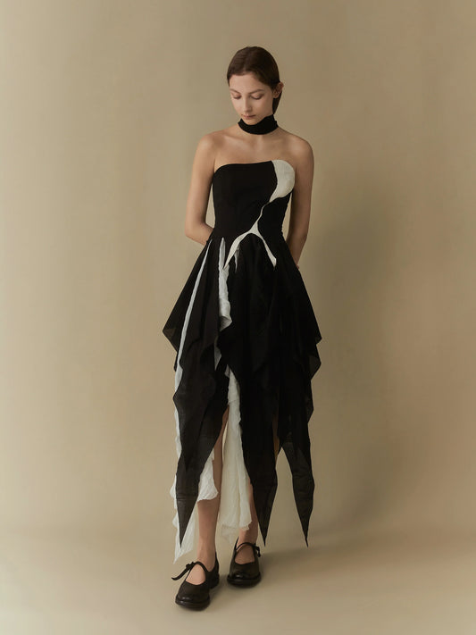 ELYWOOD BLACK AND WHITE SEAMED GAUZE MIDI DRESS