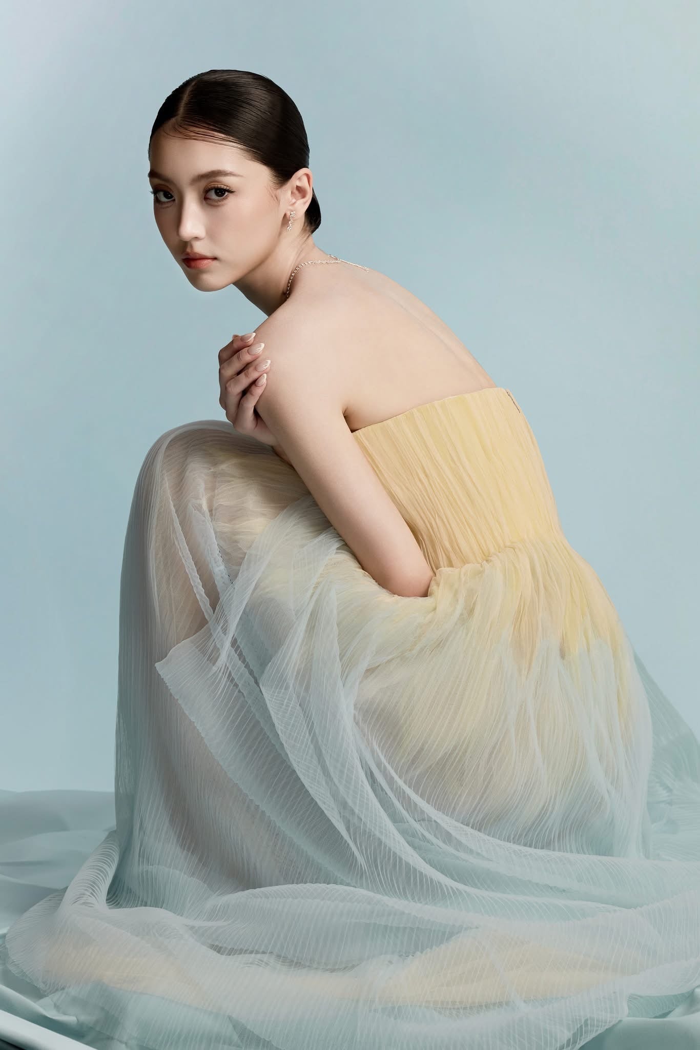 BYDI Elegant Minimalist Blue Penoy Maxi Dress