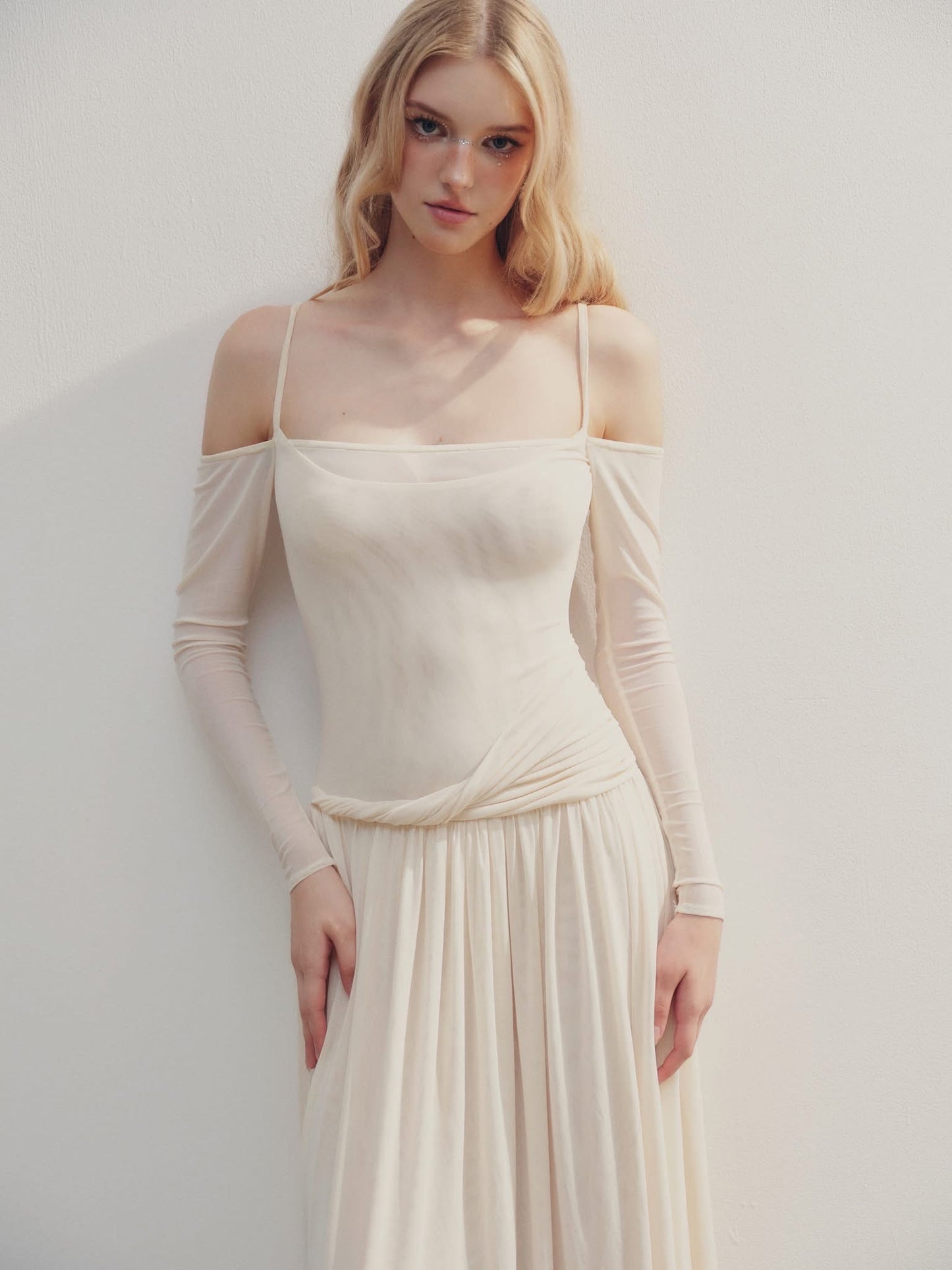 DELICIAE White Minimalist Esther Maxi Dress