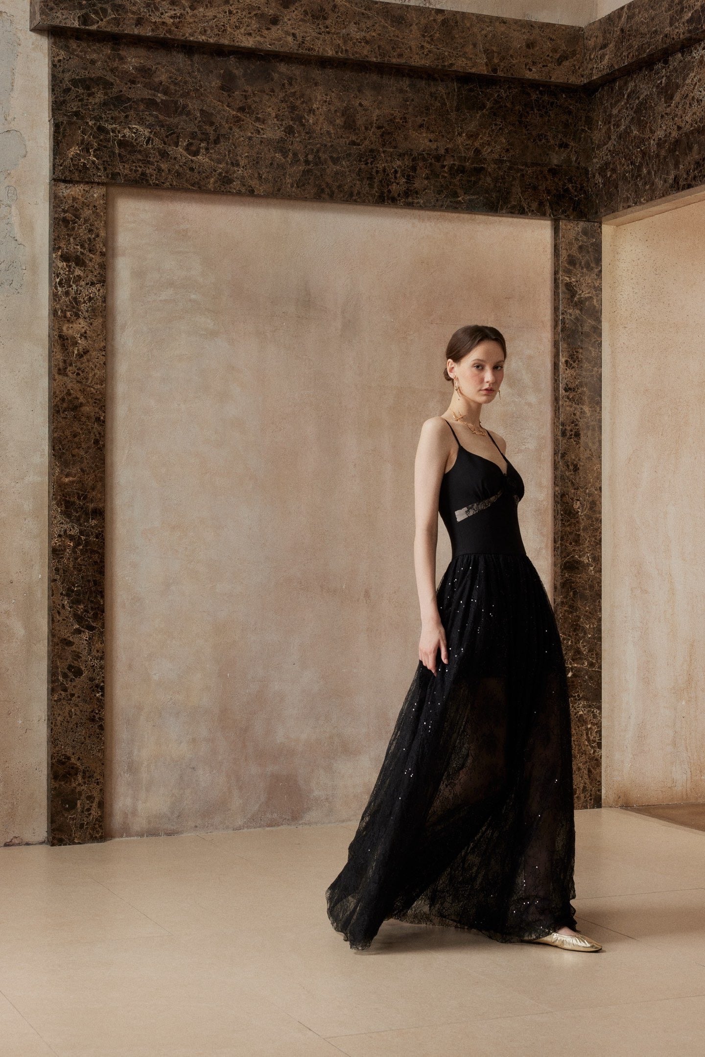 Fa sogno Black Rosy Maxi Dress
