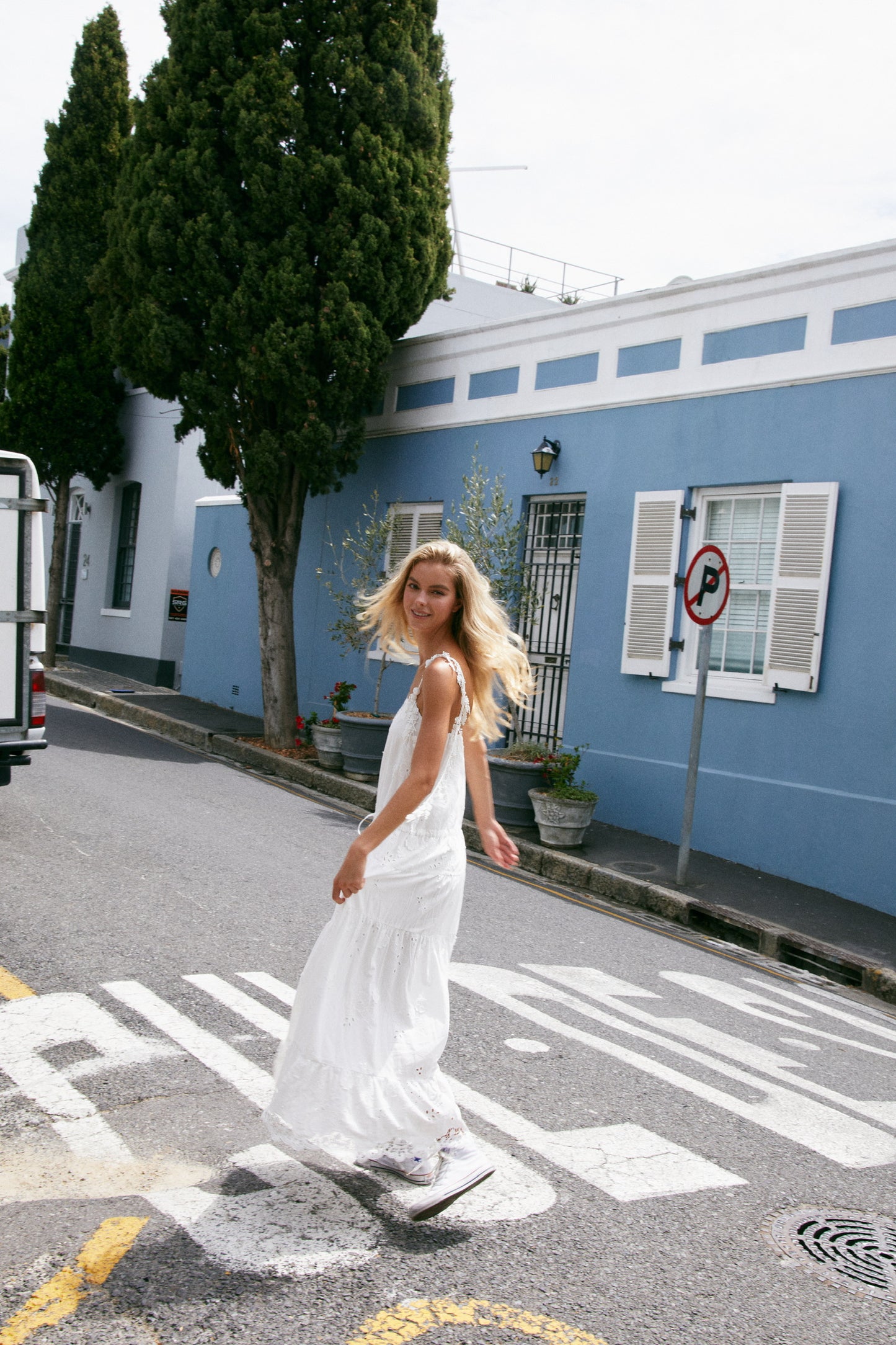 MIN PURA White Vacation Sweet Lerato Maxi Dress