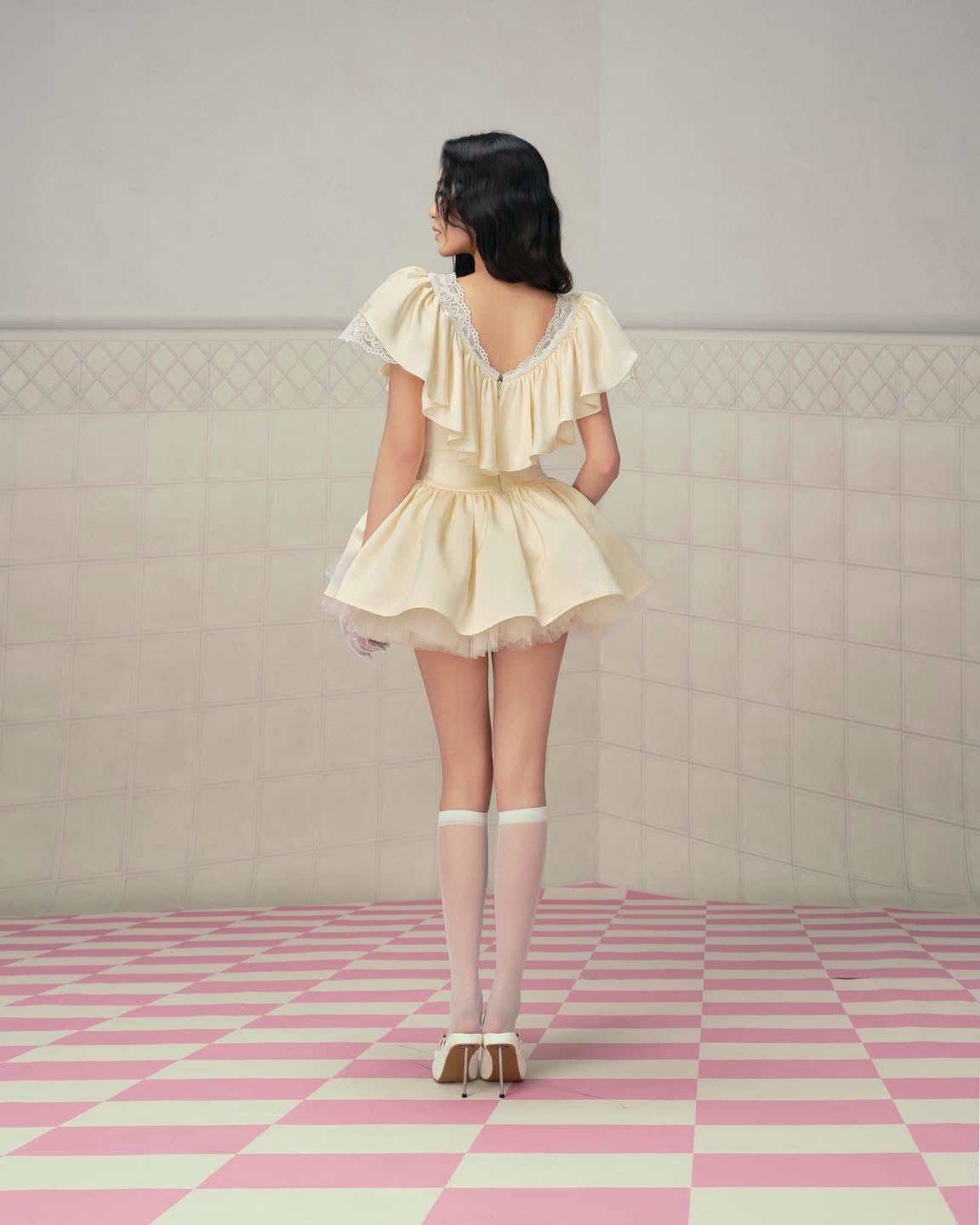Yellow Puff-Sleeve V-Neck Lace Ruffle Puff Bellie Mini Dress