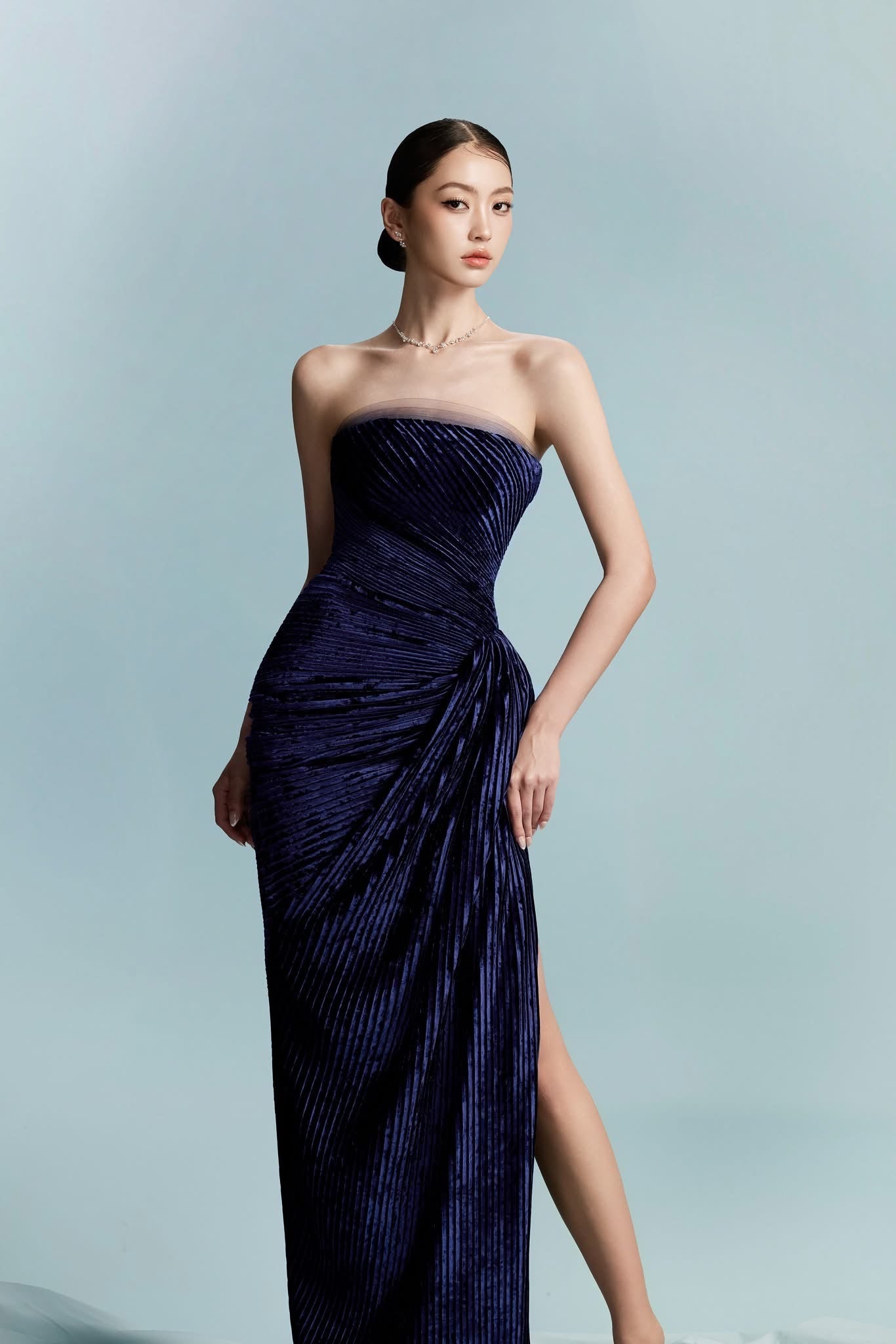 BYDI Elegant Minimalist Blue Manos Maxi Dress