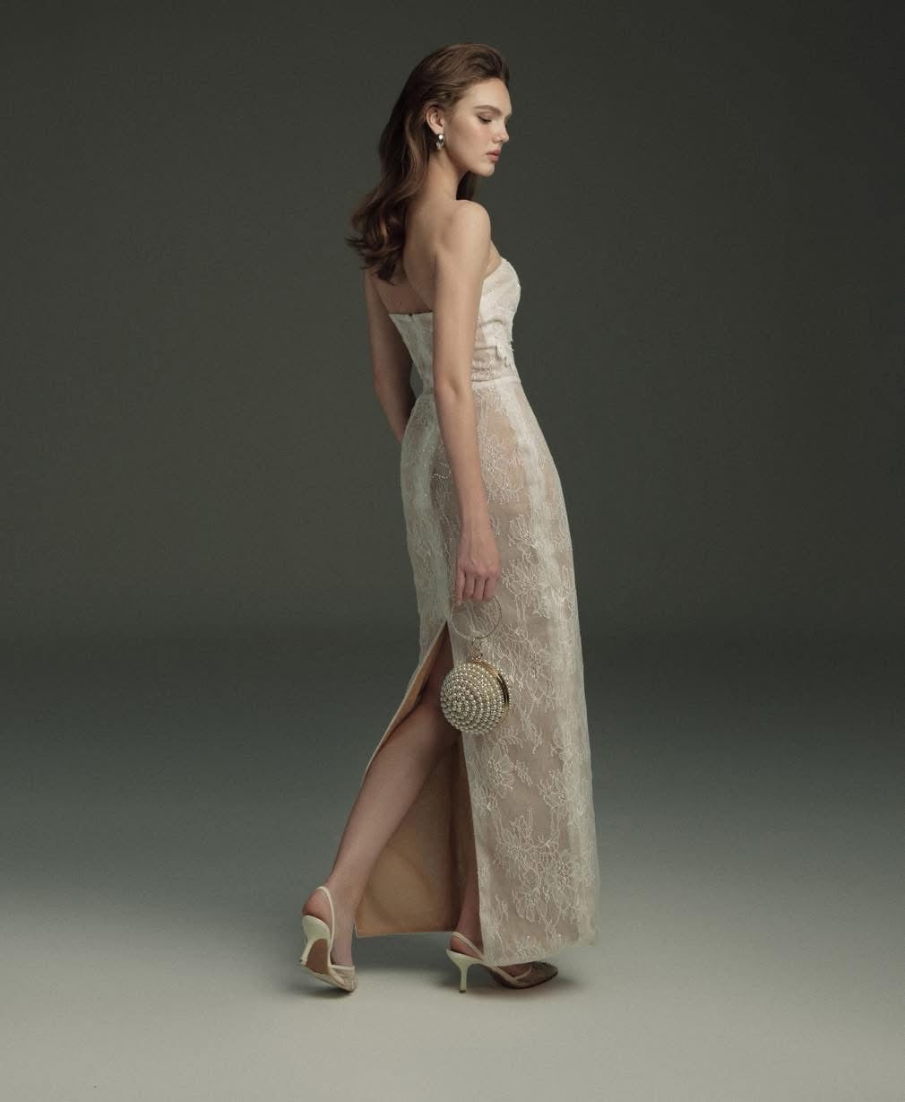 OIA STUDIOS White Lace Elegant Vacation Asmira Maxi Dress